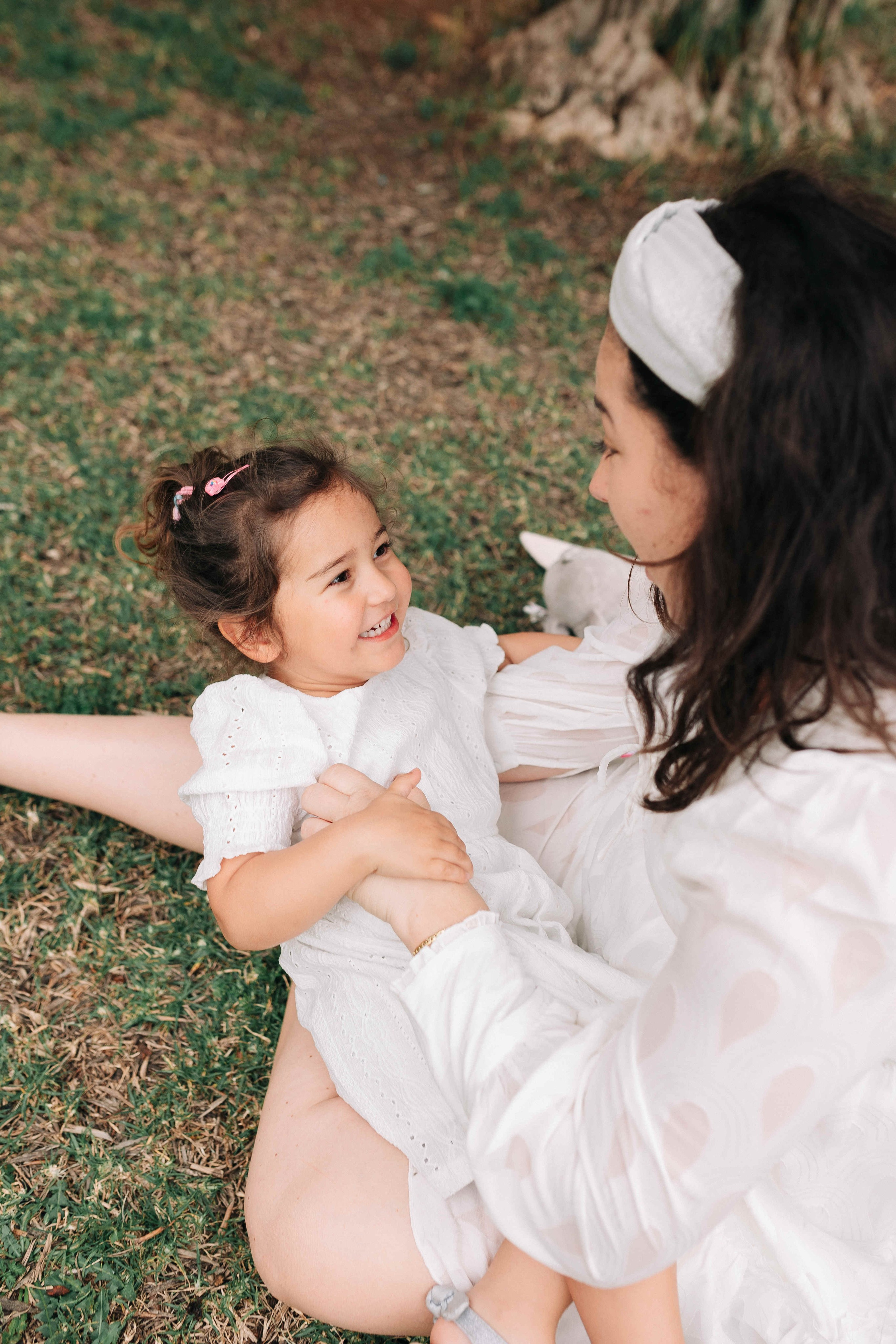 EXPECTING A BABY, JERUSALEM. PHOTOGRAPHER IN ISRAEL
