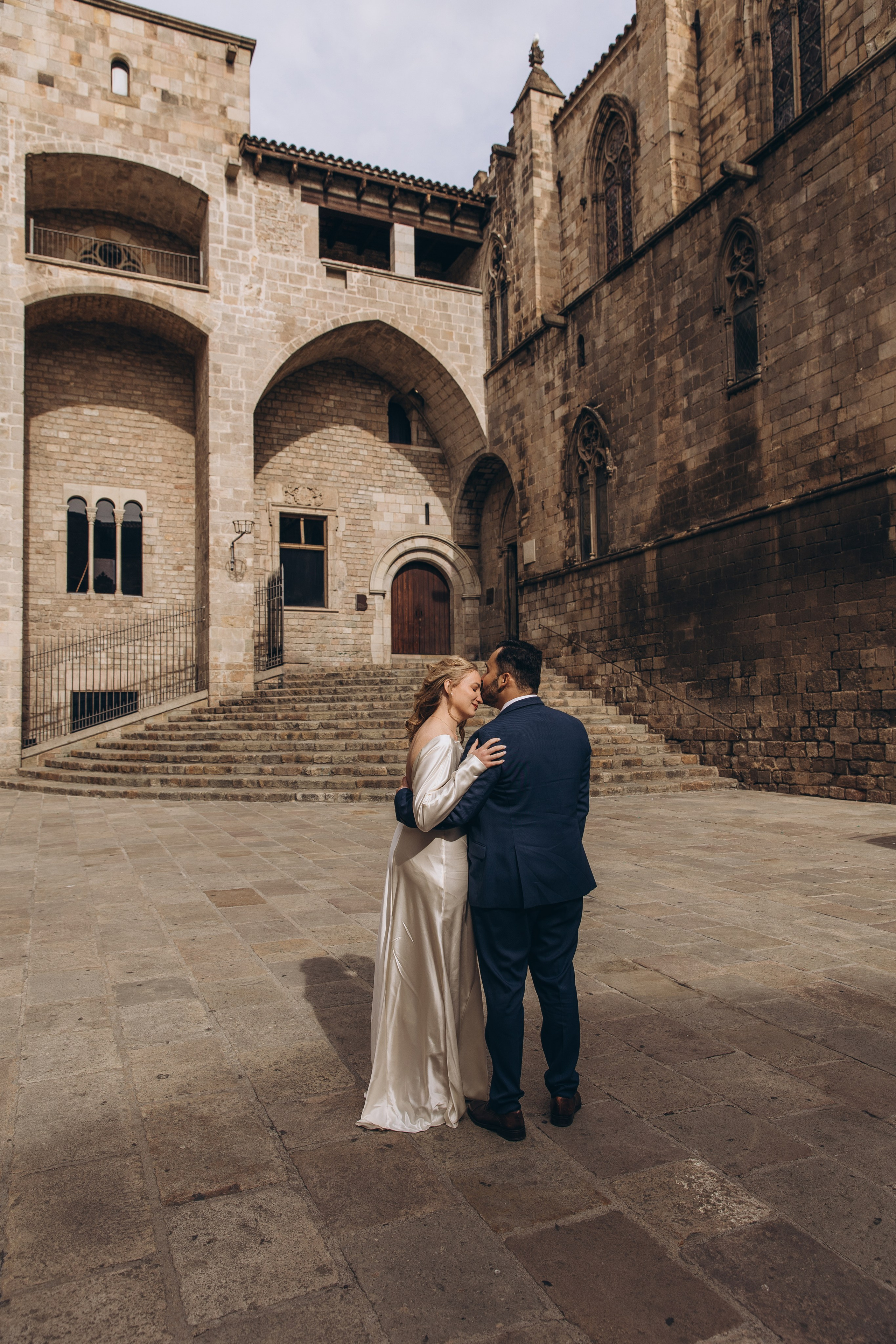 Wedding in Barcelona | Elegant Destination Wedding Photography & Videography. Wedding Stories — Professional Wedding Photography & Videography in Germany, Italy, Spain & all across Europe