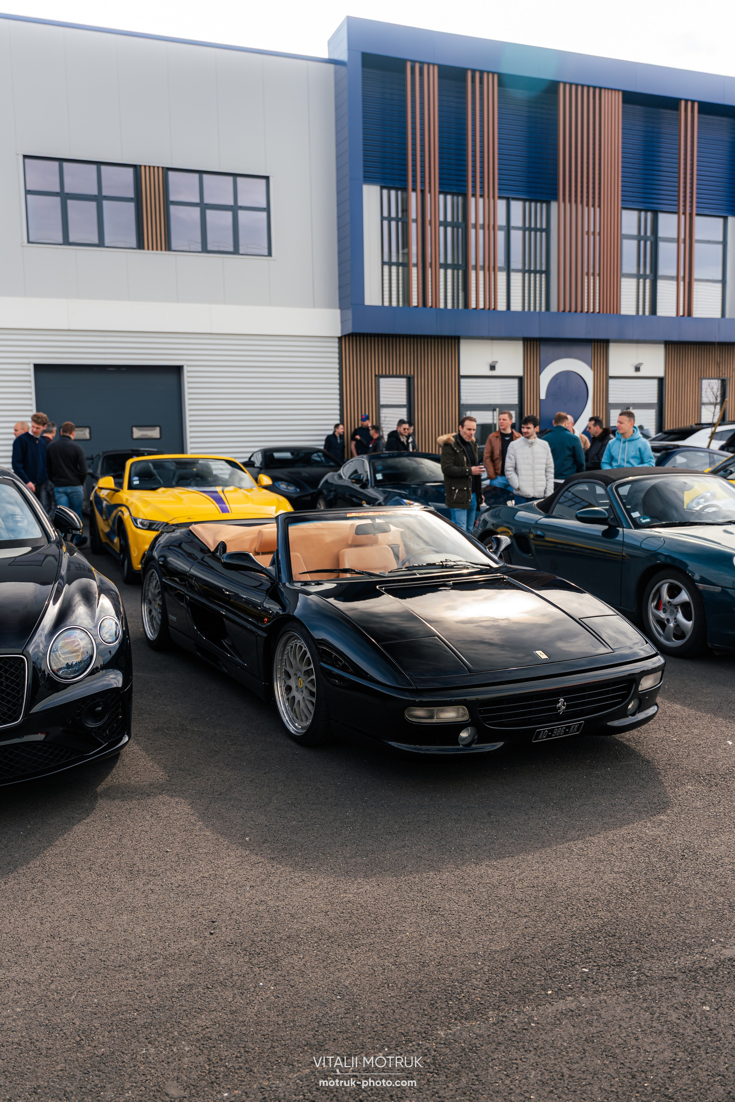 Cars and Coffee 9 mars — BEMA. Photographe de voitures à Paris — Vitalii Motruk