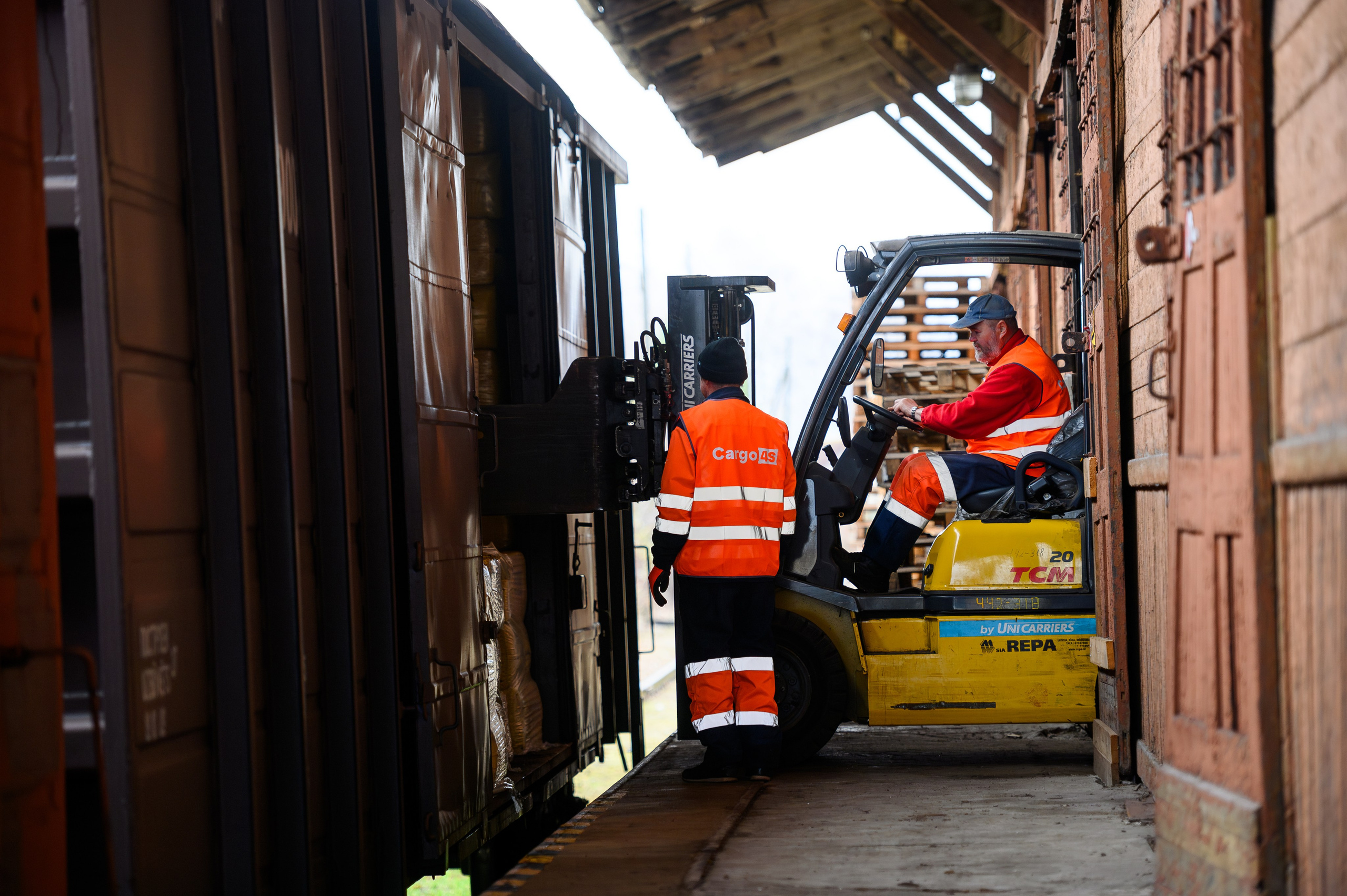 Cargo 4s — reklāmas foto. Ritvars Pujats Emotion Photographer