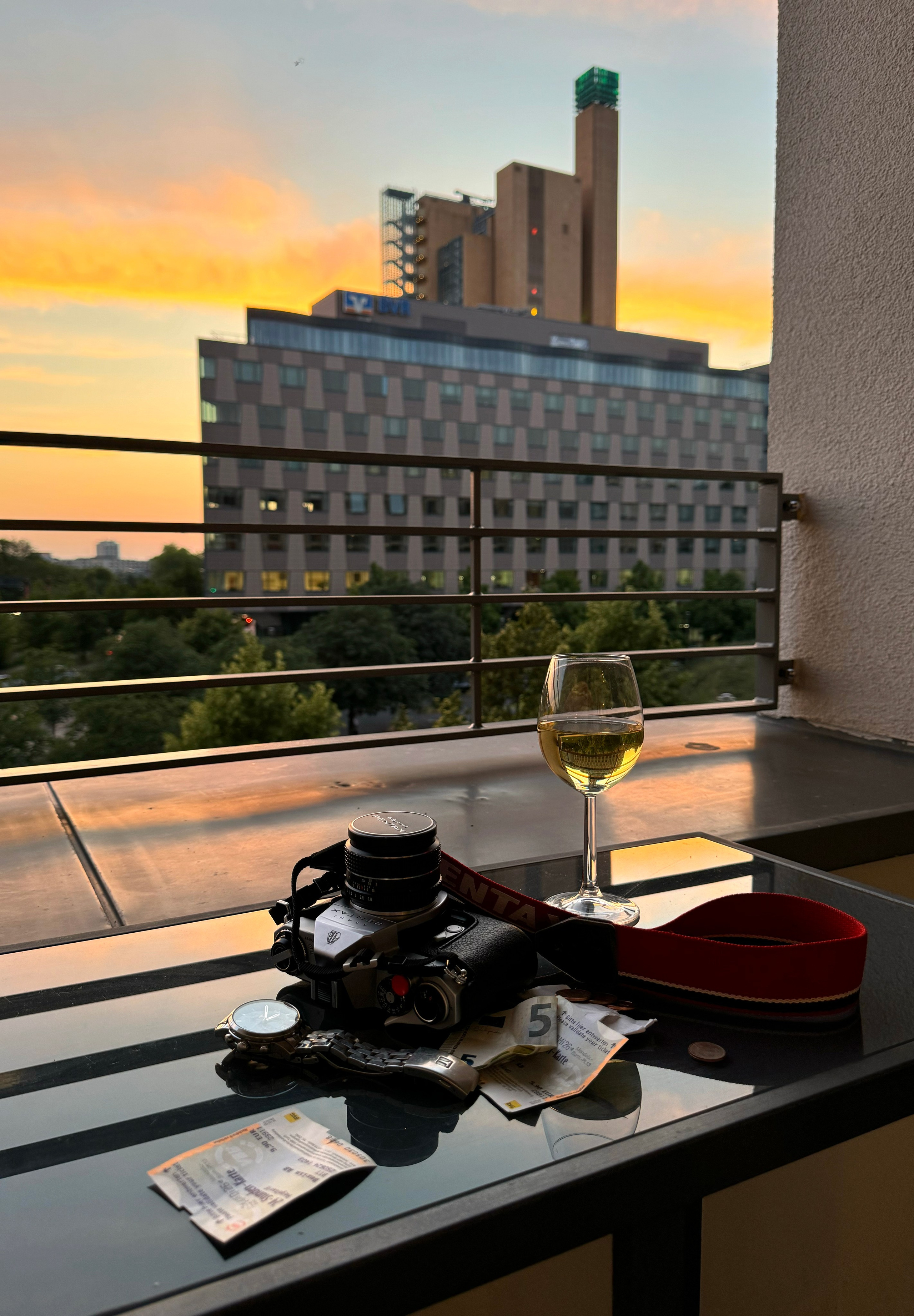 Berliner Mischung (in Farbe). BNW Around Photography