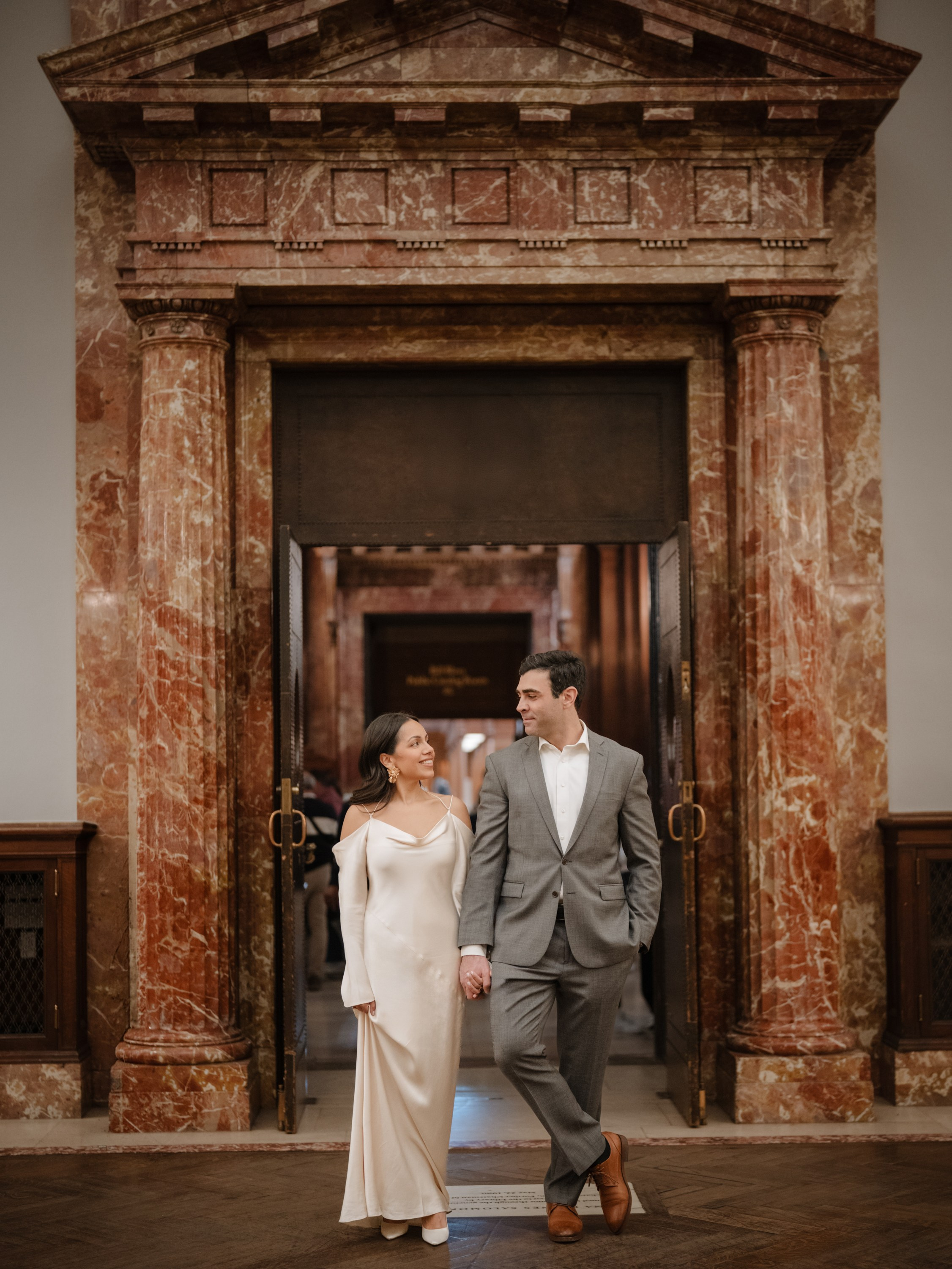 Engagement photo shoot in New York. Portrait and wedding photographer in New York