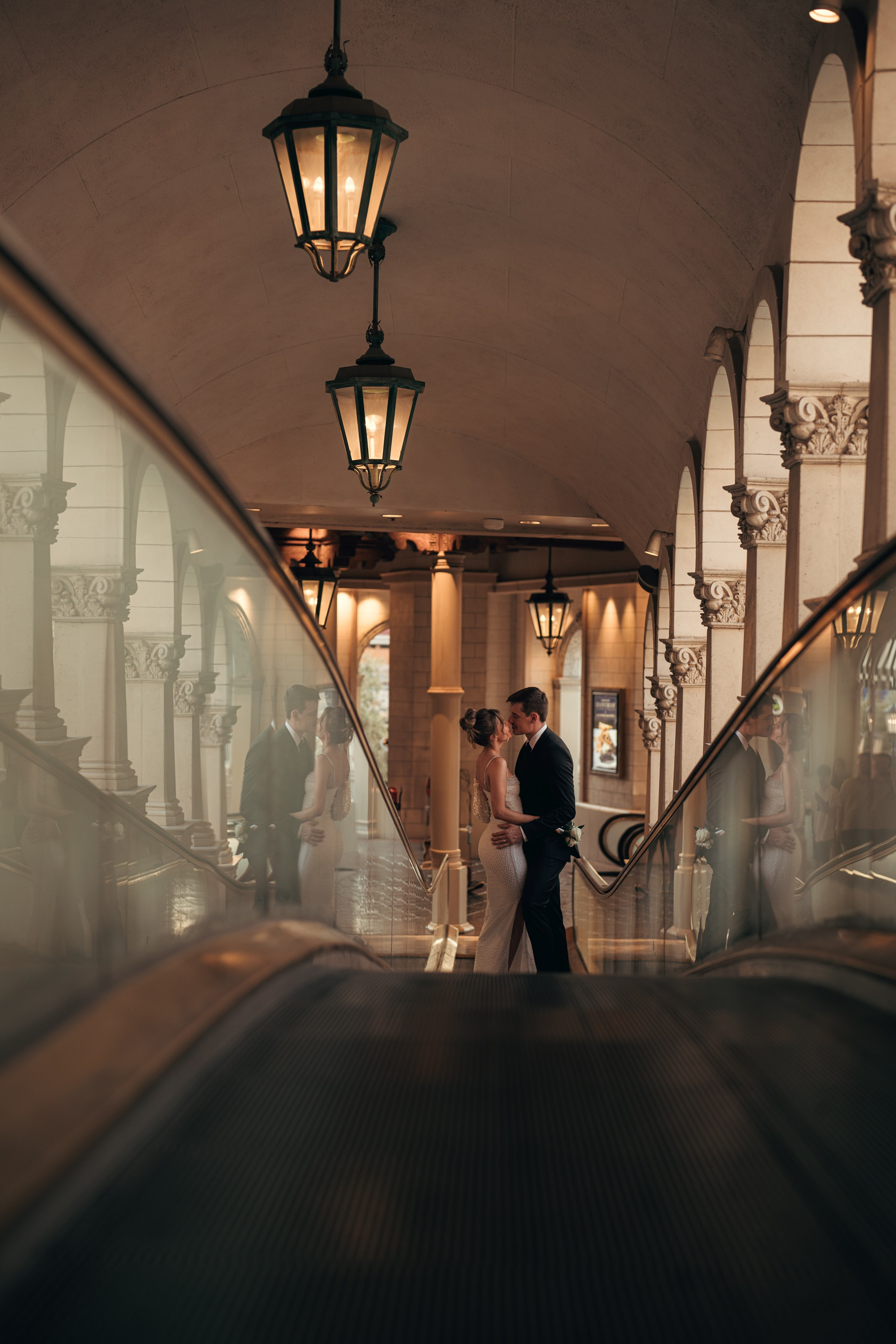 Eva&Jonny. Wedding & elopement photographer Viktoriya Kravtsov. Las Vegas