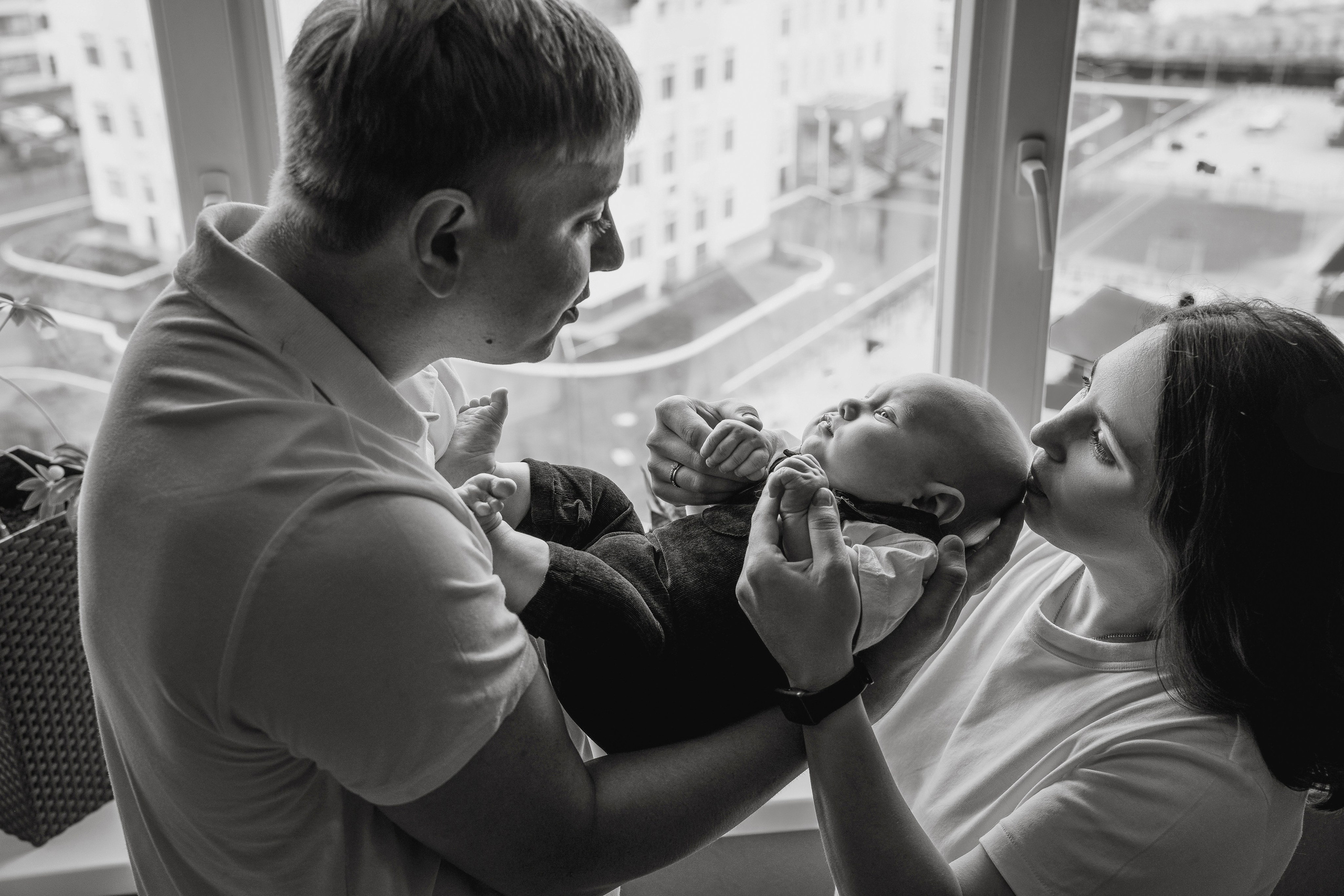 Mother & Newborn Photography – Intimate & Emotional. Alisa Tant — Family and newborn photographer Bucks County, Montgomery county, Philadelphia, NJ