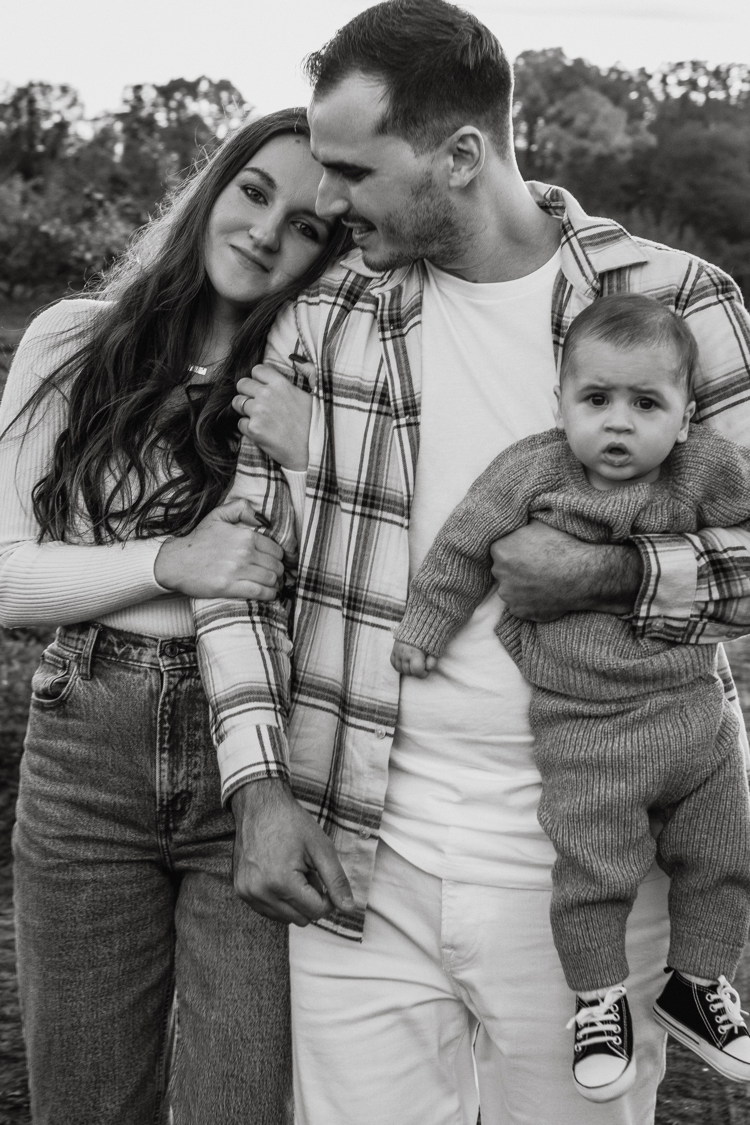 Family Photography in Nature – Candid & Beautiful Moments. Alisa Tant — Family and newborn photographer Bucks County, Montgomery county, Philadelphia, NJ