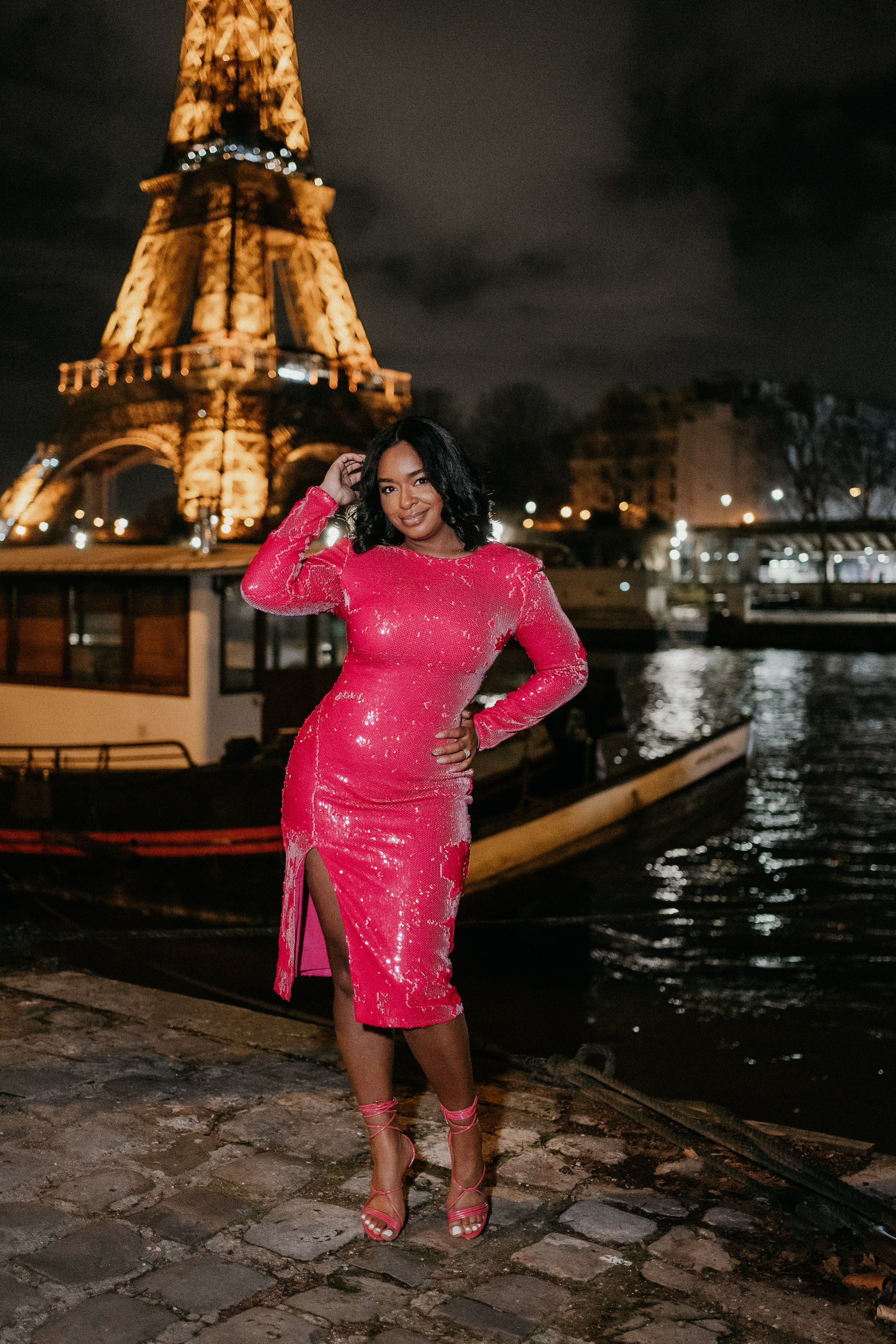 Night time. Photographer in Paris Yulia Shkadina | Couples, engagement, pre-wedding, individual photo-shoots in Paris at the best locations