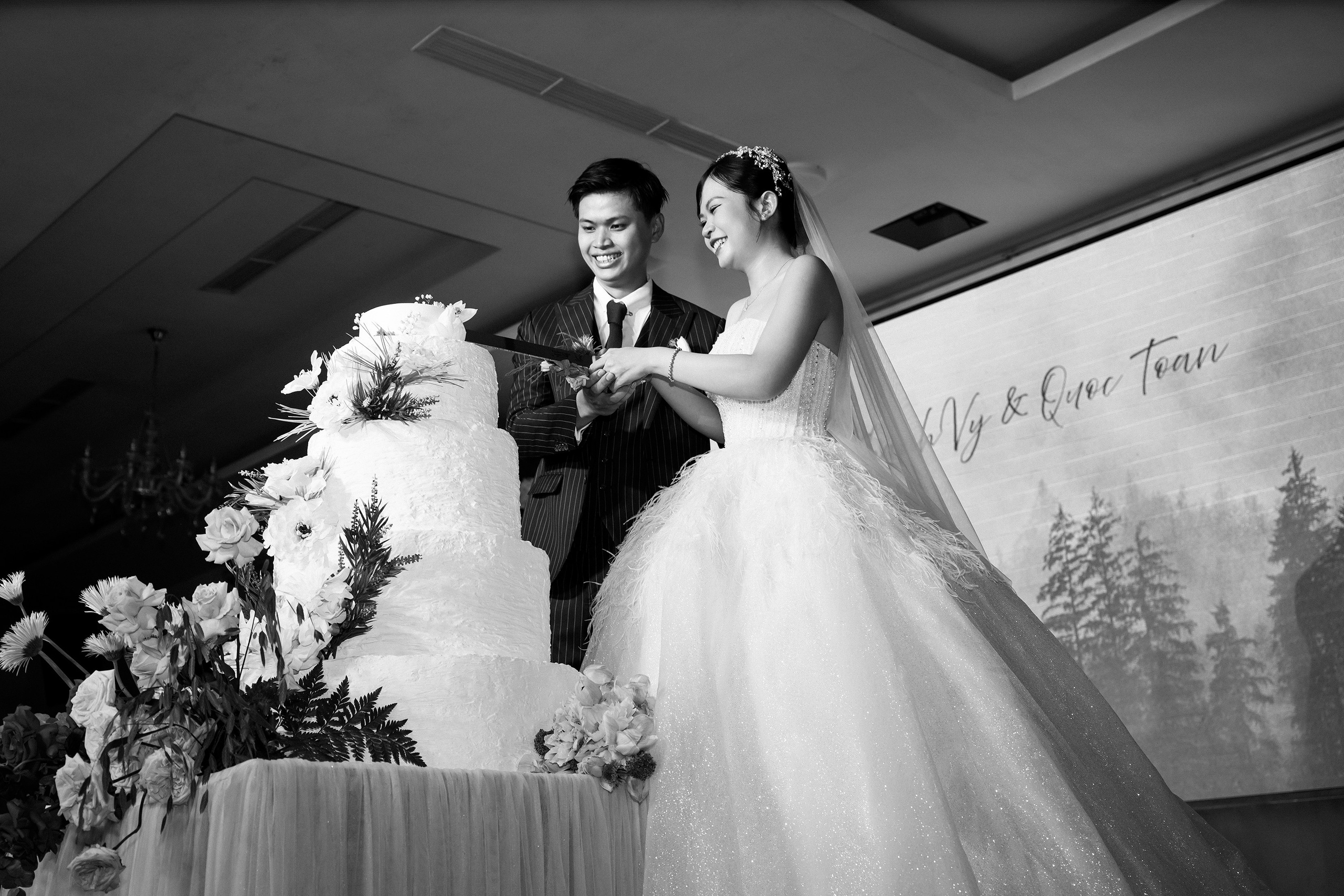 TOAN & VY / Wedding Journalism. Saigon Wedding Present | Art Beyond Moments