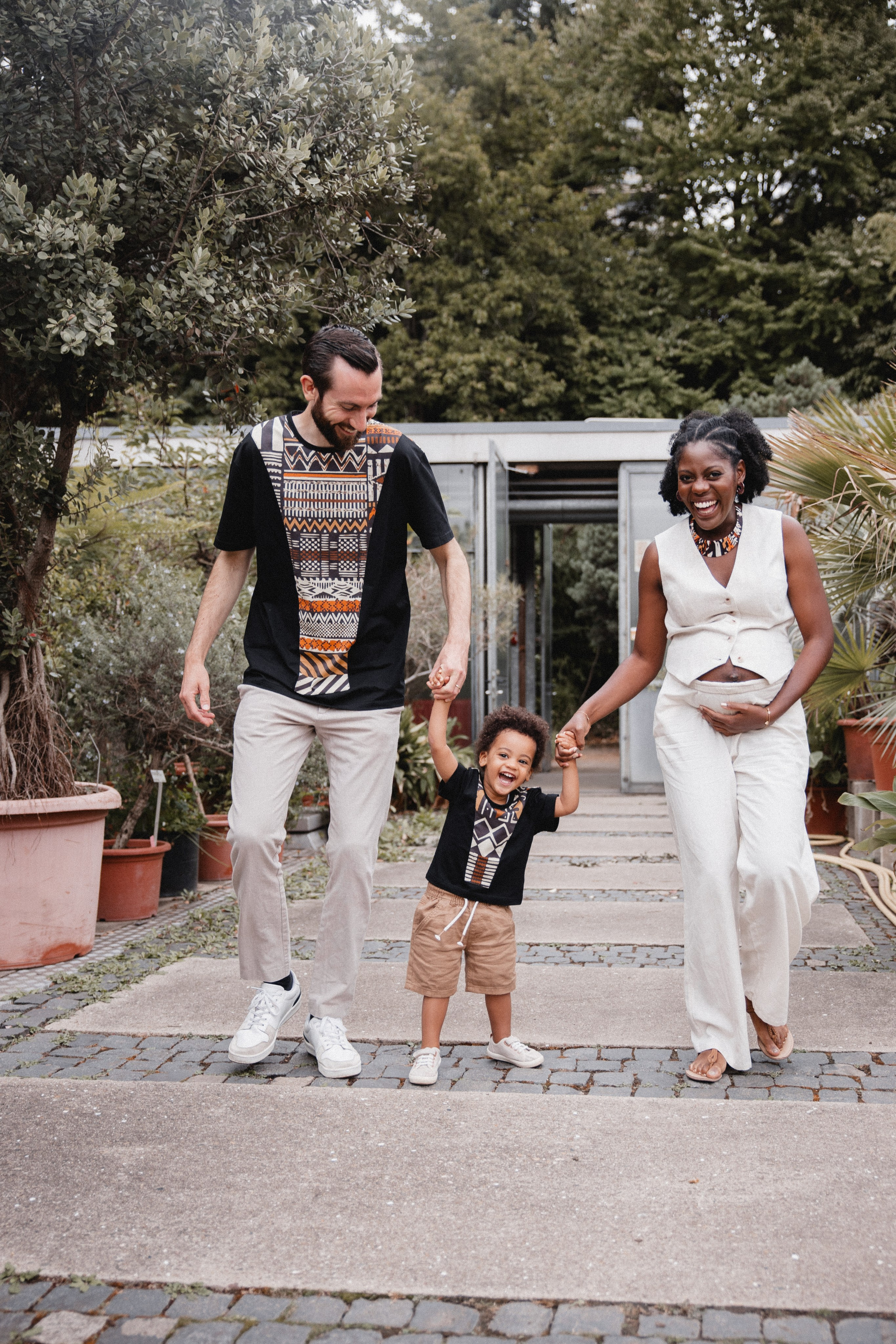 Babybauch Shooting im Botanischen Garten Bochum | Reiche Fotografie. Hochzeitsfotografin Bochum | Halyna Reiche Fotografie NRW