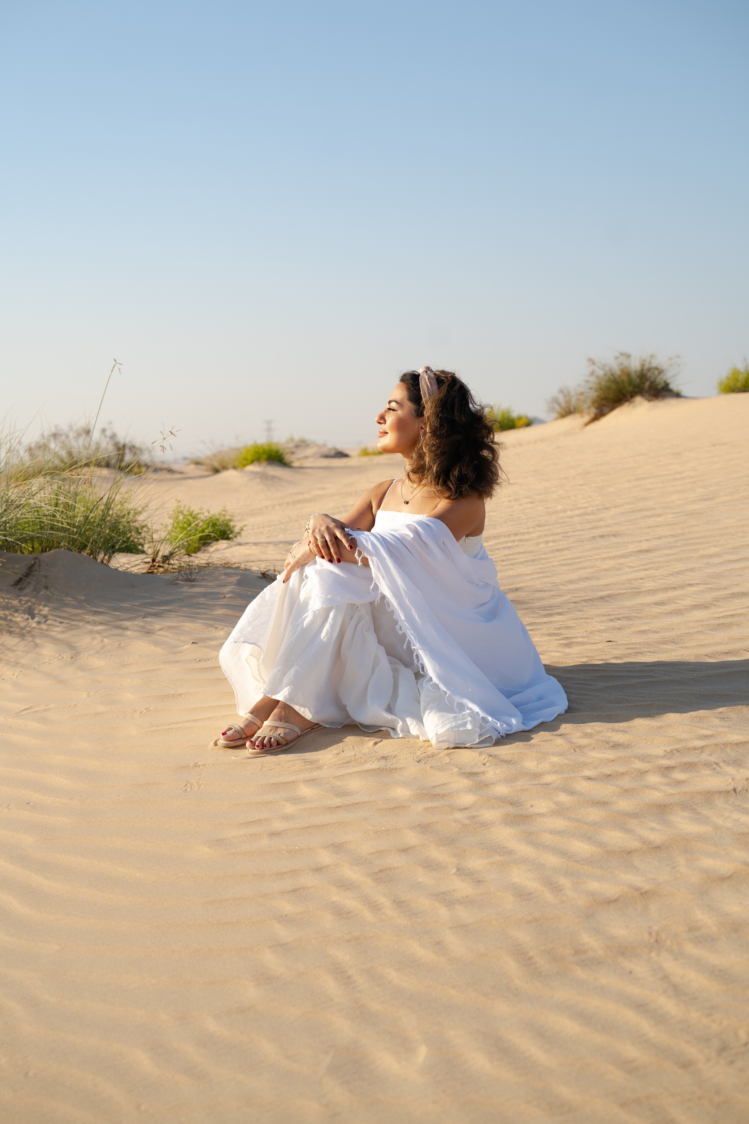 Desert Photoshoot in Abu Dhabi — Magic of Light, Wind & Emotion. Mariia Safronova is your photographer in Abu Dhabi and Dubai