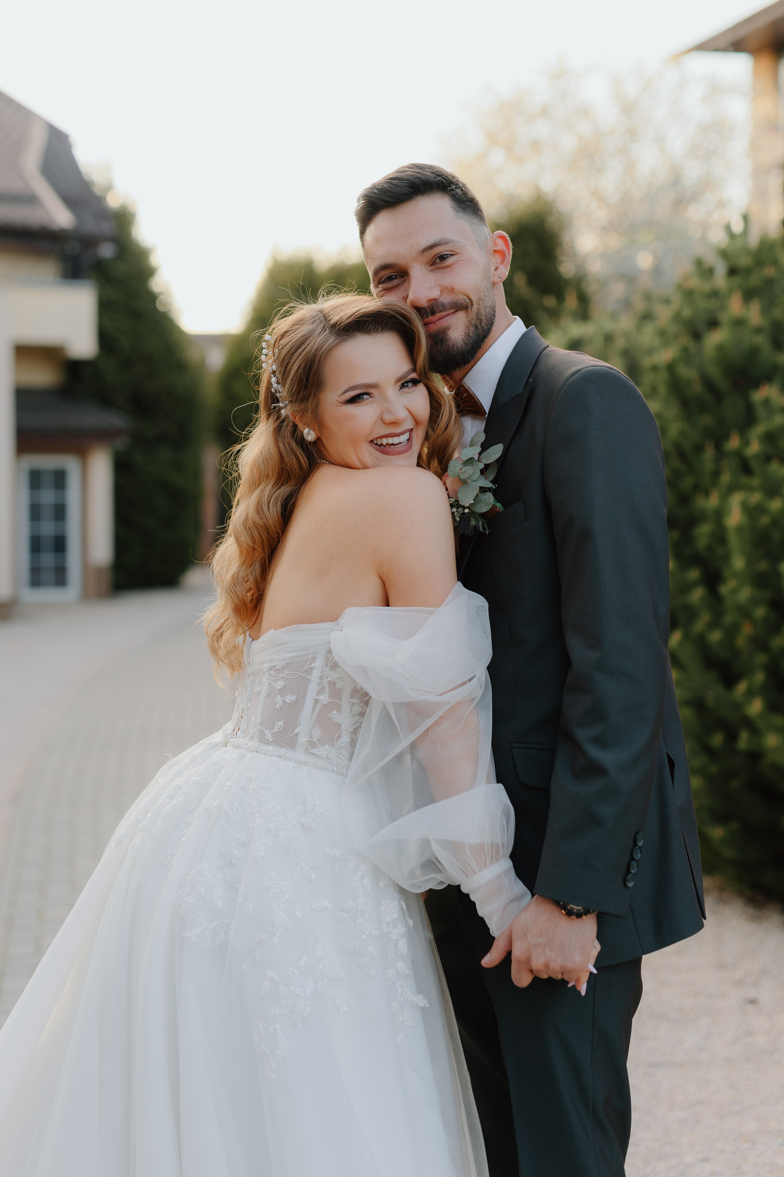 Nicoleta & Lucian. Main