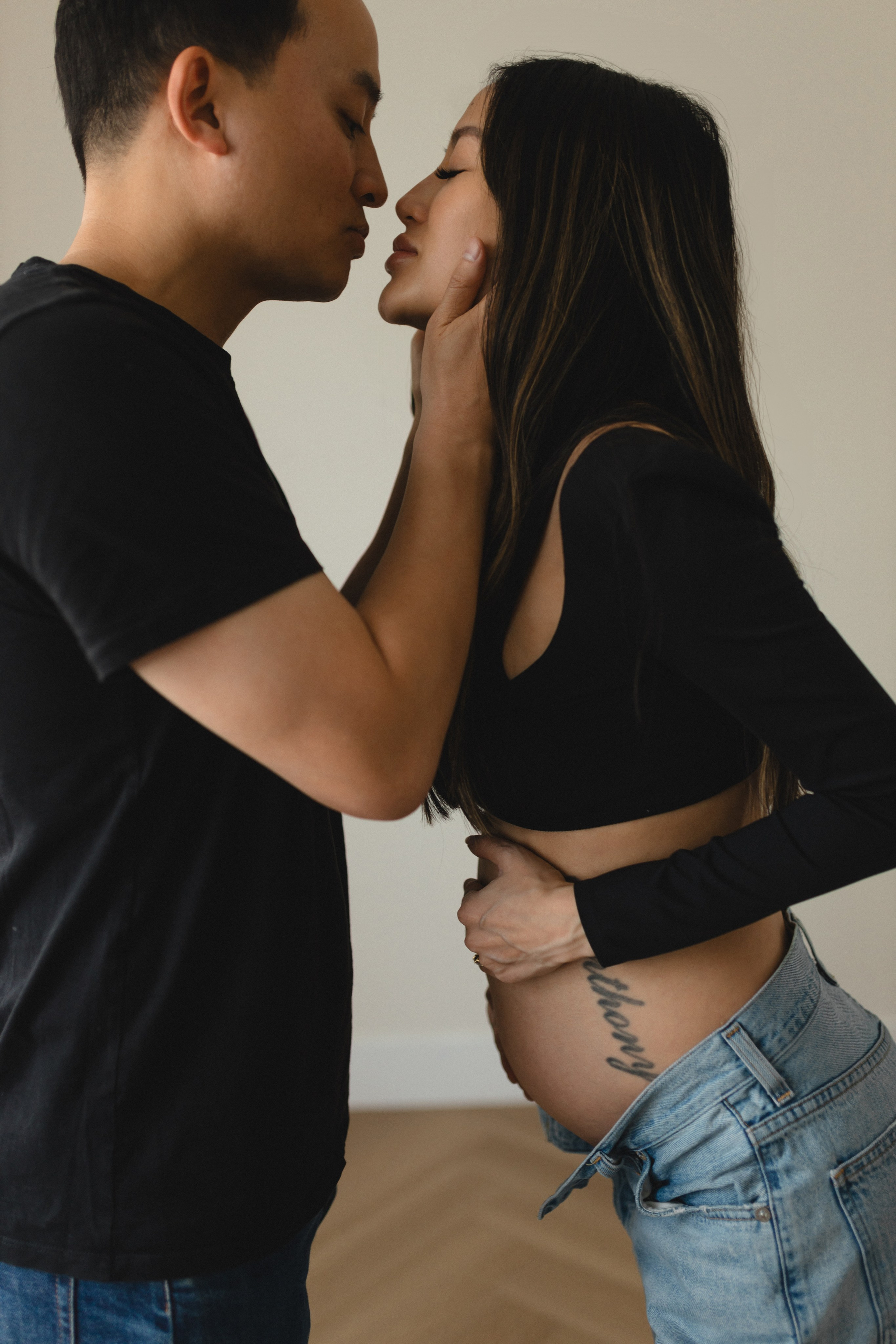 Photo Studio Maternity Shoot. Maternity, newborn photographer in the Bay Area|Iryna Rakivnenko