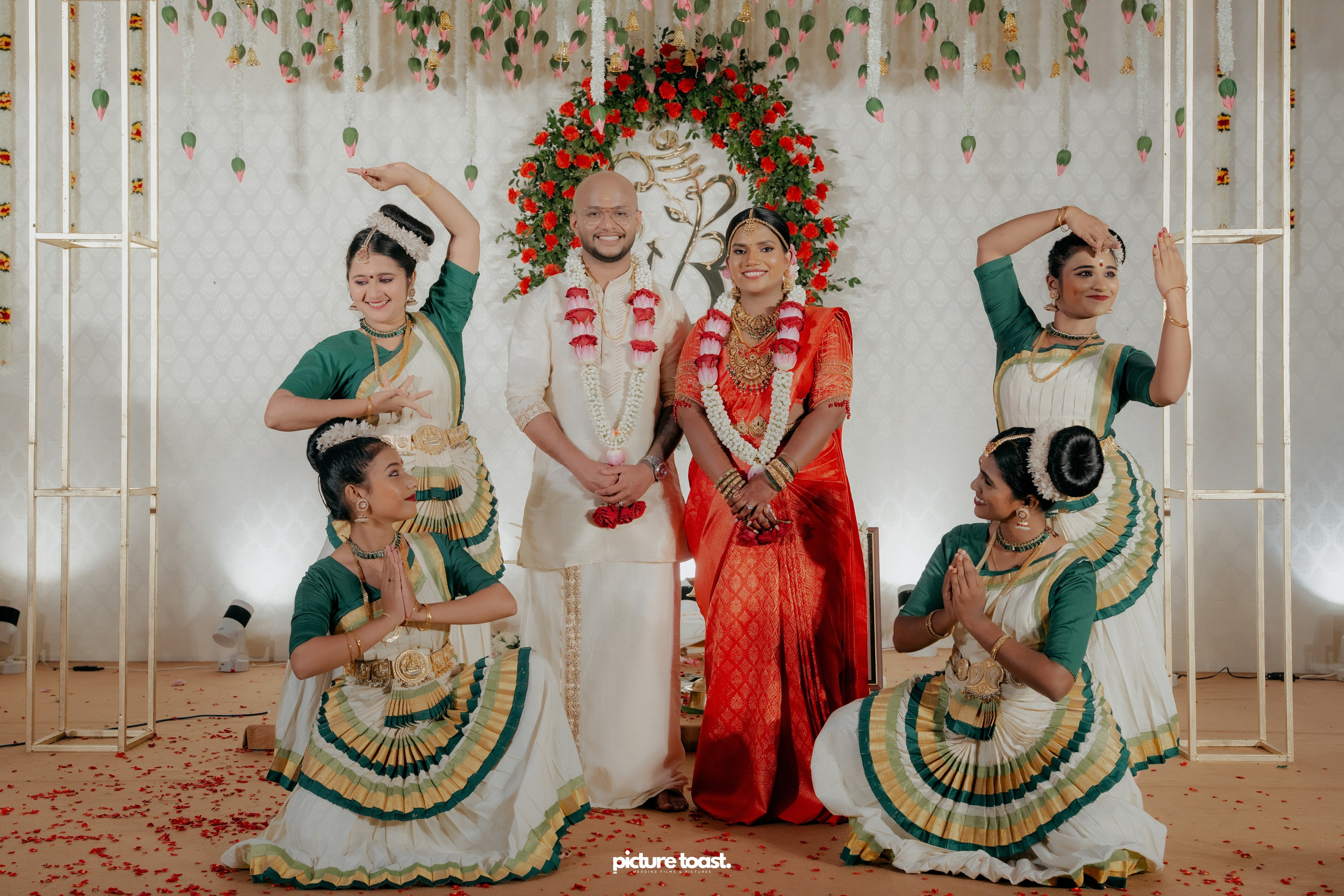 Traditional Kerala Hindu Wedding Ft. Anusree & Vishnu. Fine art Wedding Photographers in India & Canada