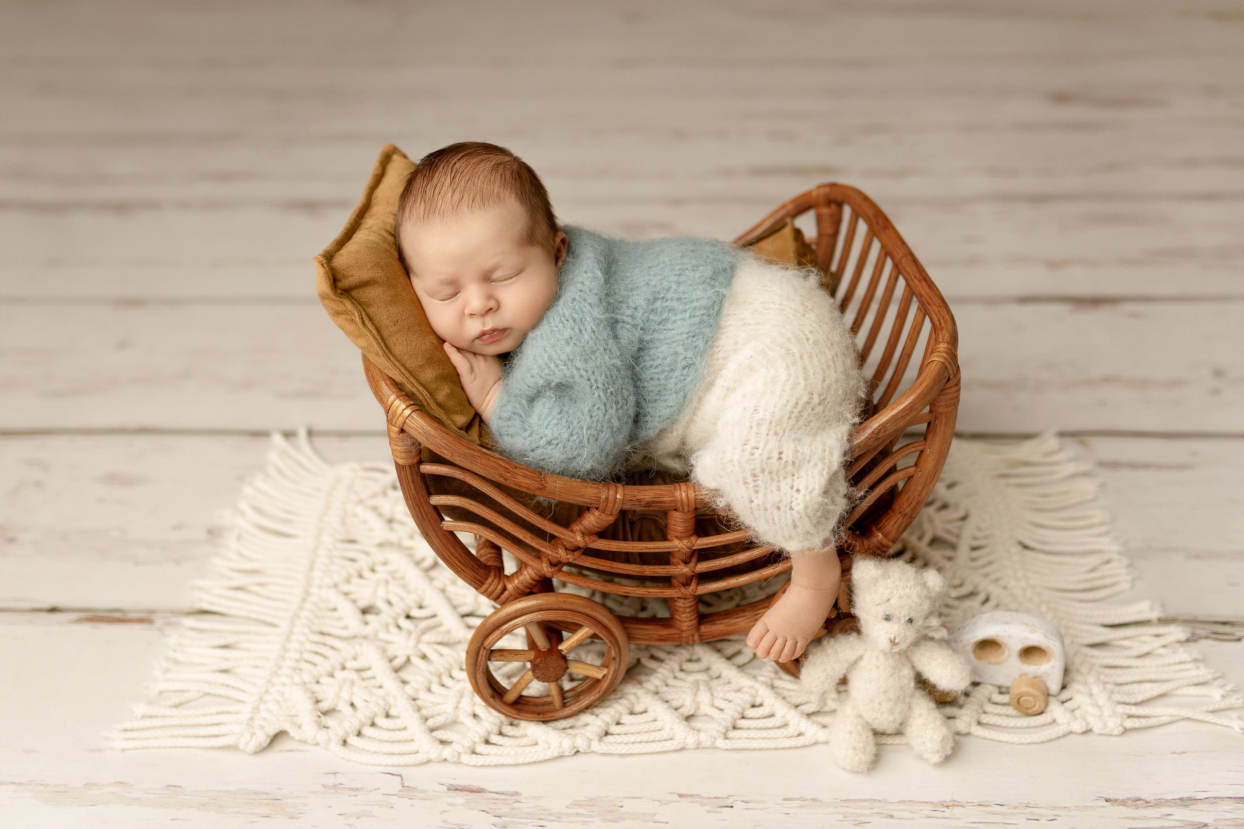 Esu Aleksandra naujagimių ir kudikių fotografė iš Vilniaus