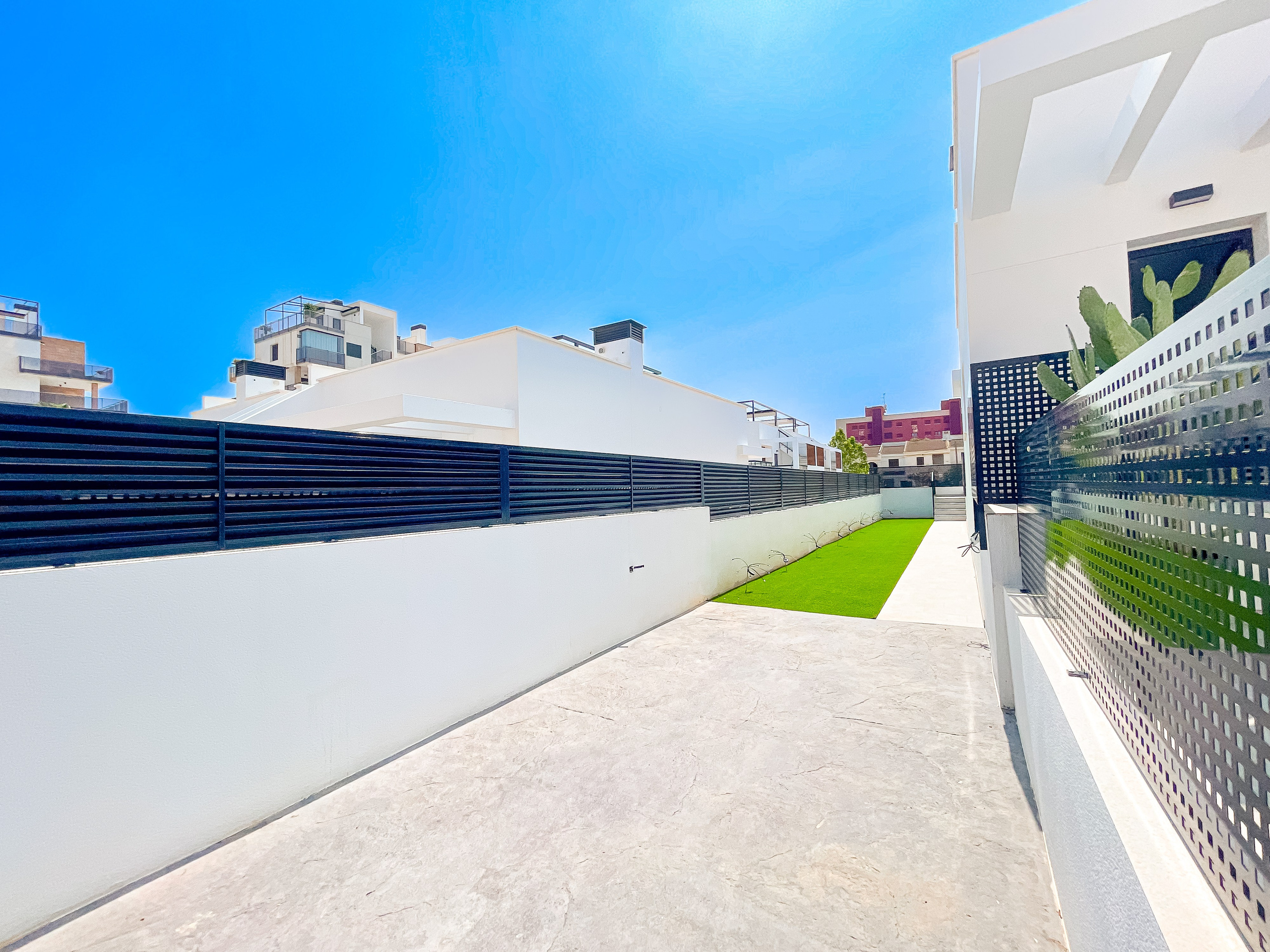 VISTAMAR III I&M GROUP. Baby Beast