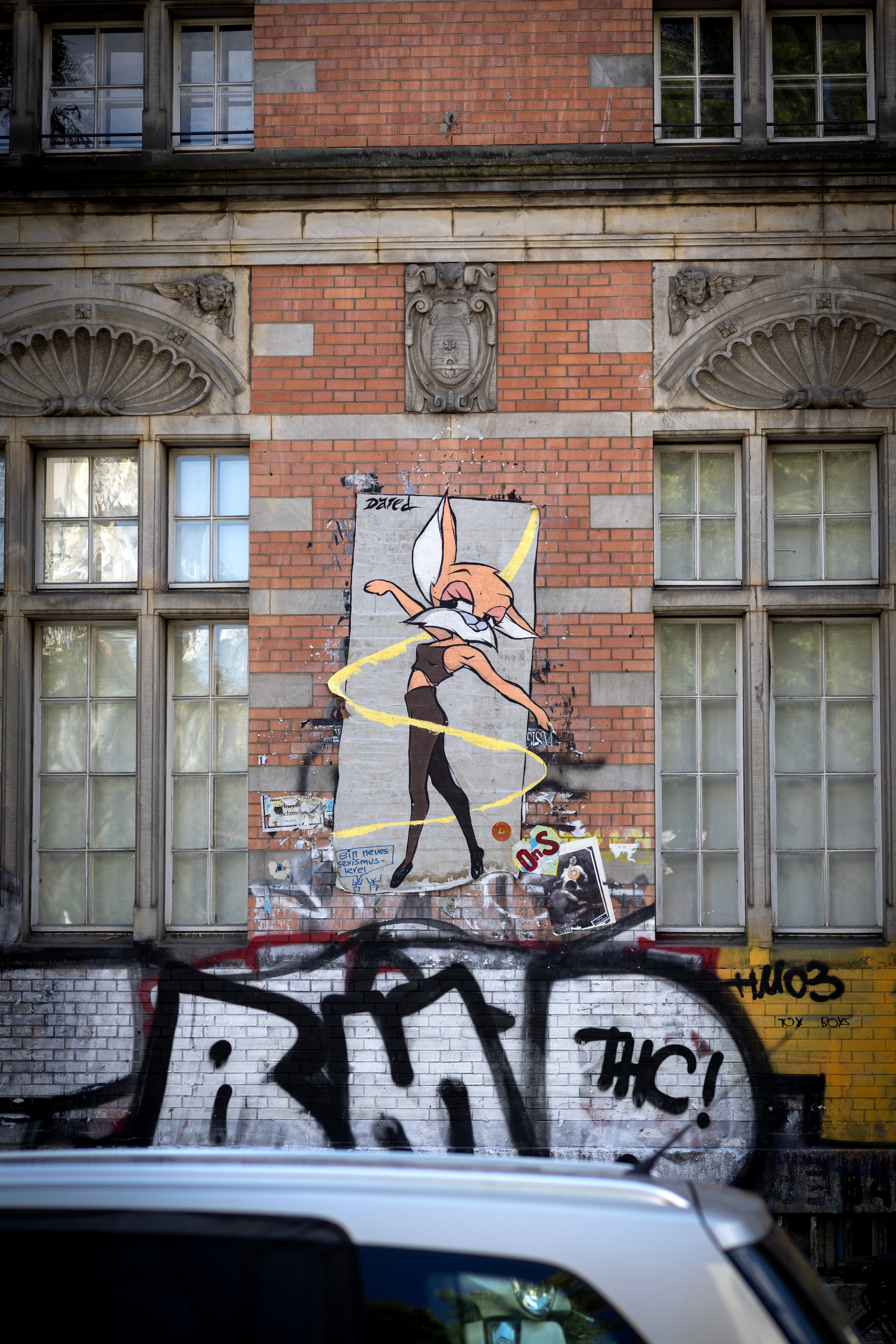 Berliner Mischung (in Farbe). BNW Around Photography