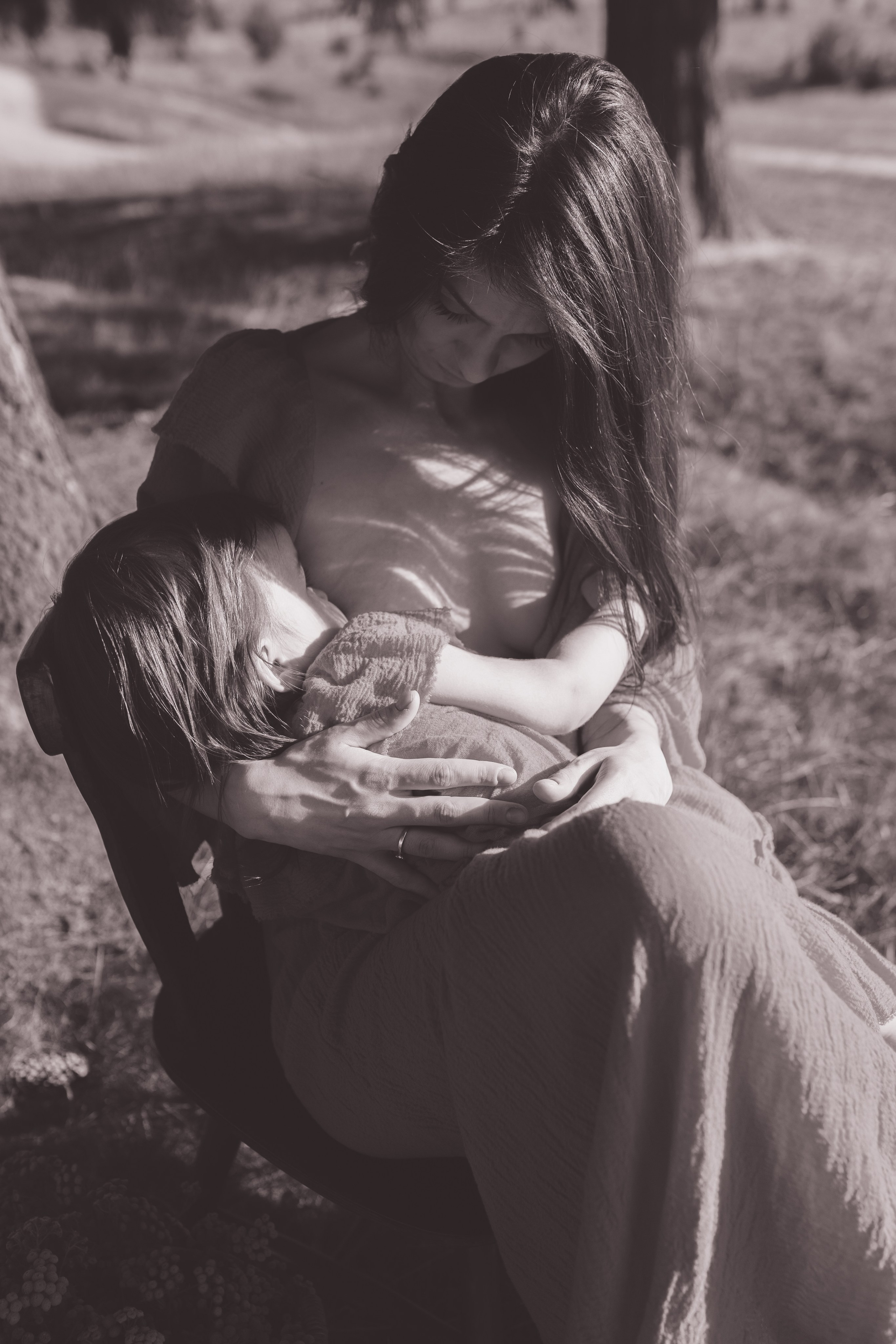 Mother Earth: Proiect de Fotografie Maternitate | Mădălina Beda. Madalina Beda- Artist vizual, fotograf, doula la nastere, consultant babywearing Brasov si in toata tara