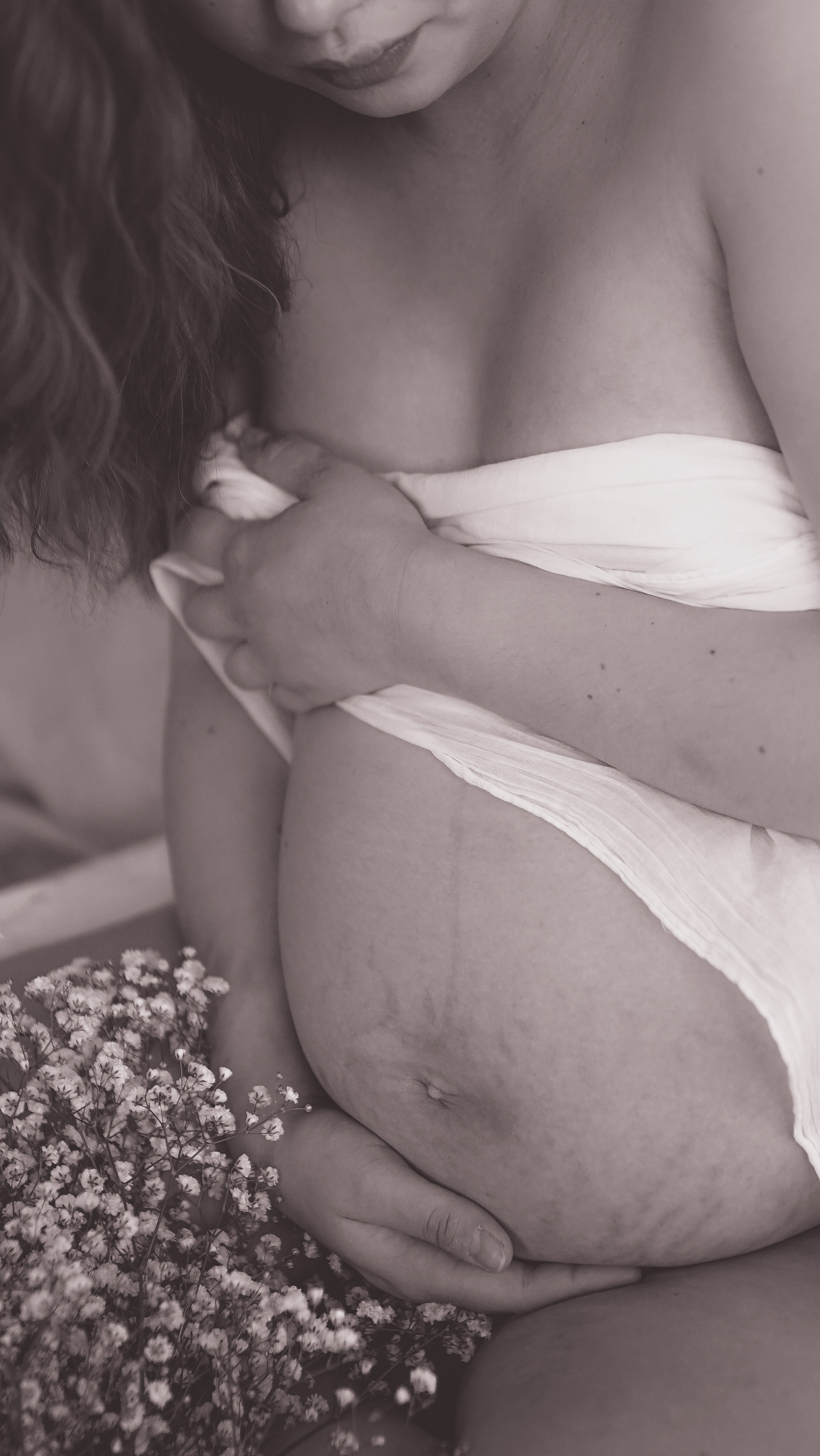 Mother Earth: Proiect de Fotografie Maternitate | Mădălina Beda. Madalina Beda- Artist vizual, fotograf, doula la nastere, consultant babywearing Brasov si in toata tara