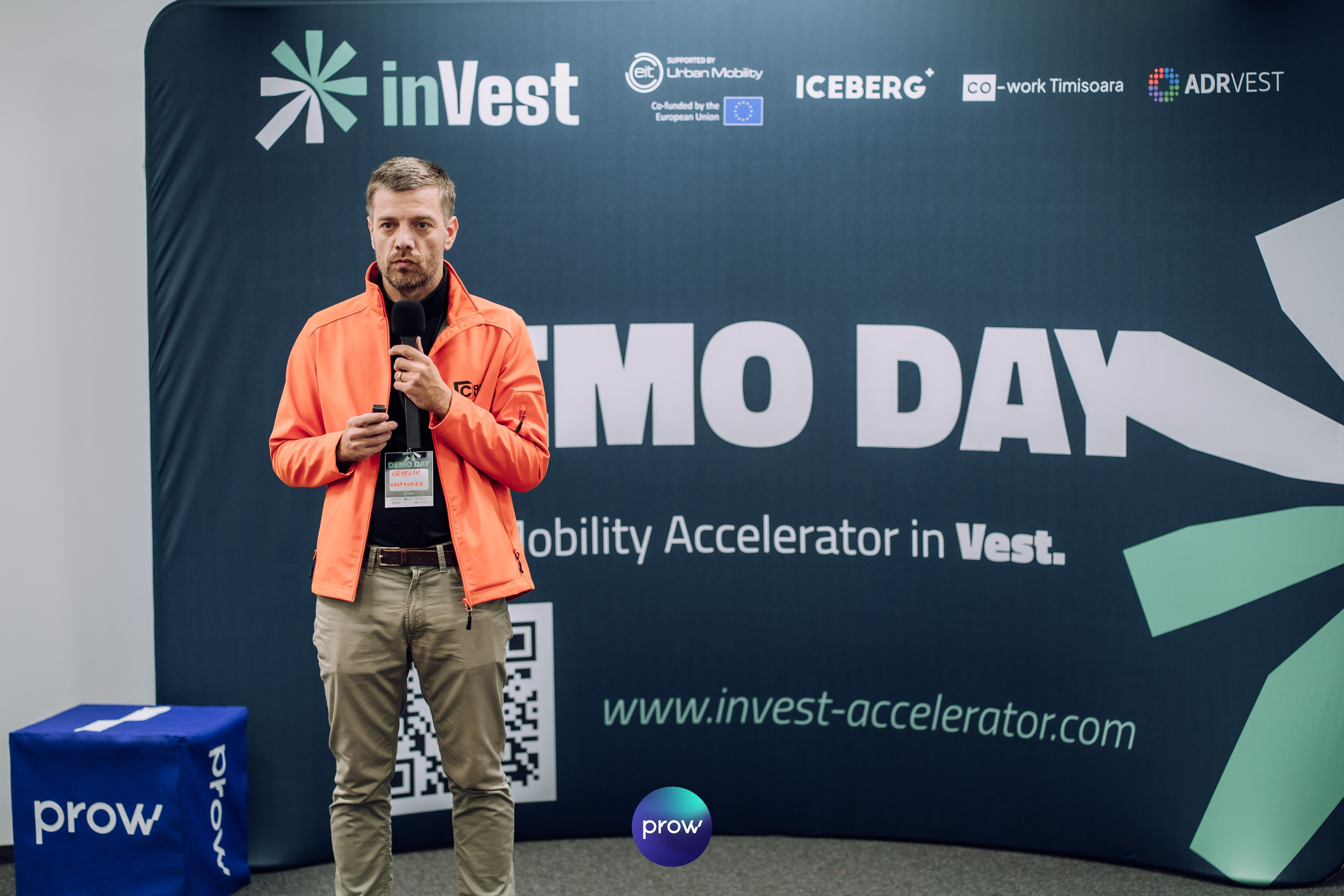 InVest DemoDay @ Cowork. Cozac Cristian Photographer