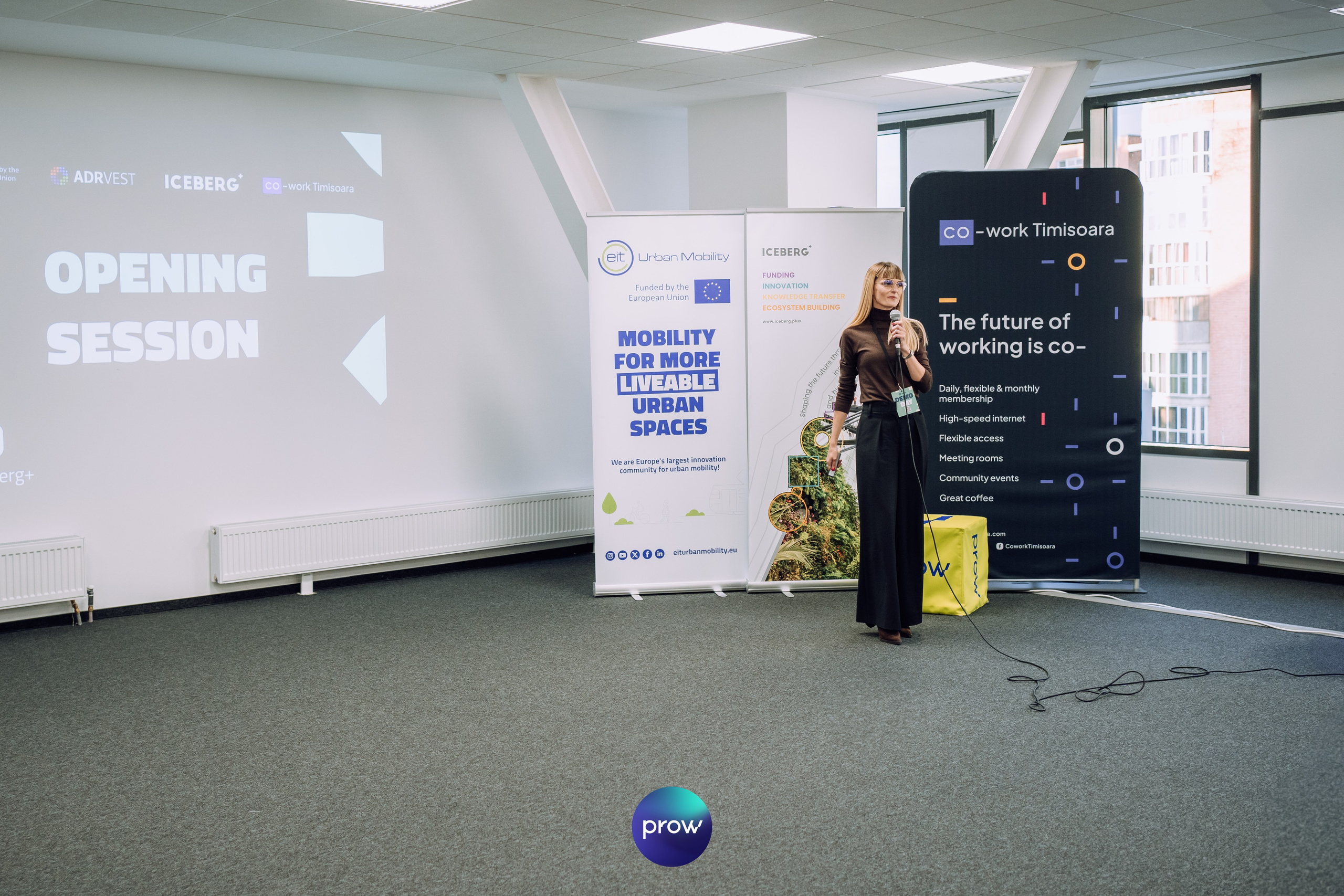 InVest DemoDay @ Cowork. Cozac Cristian Photographer
