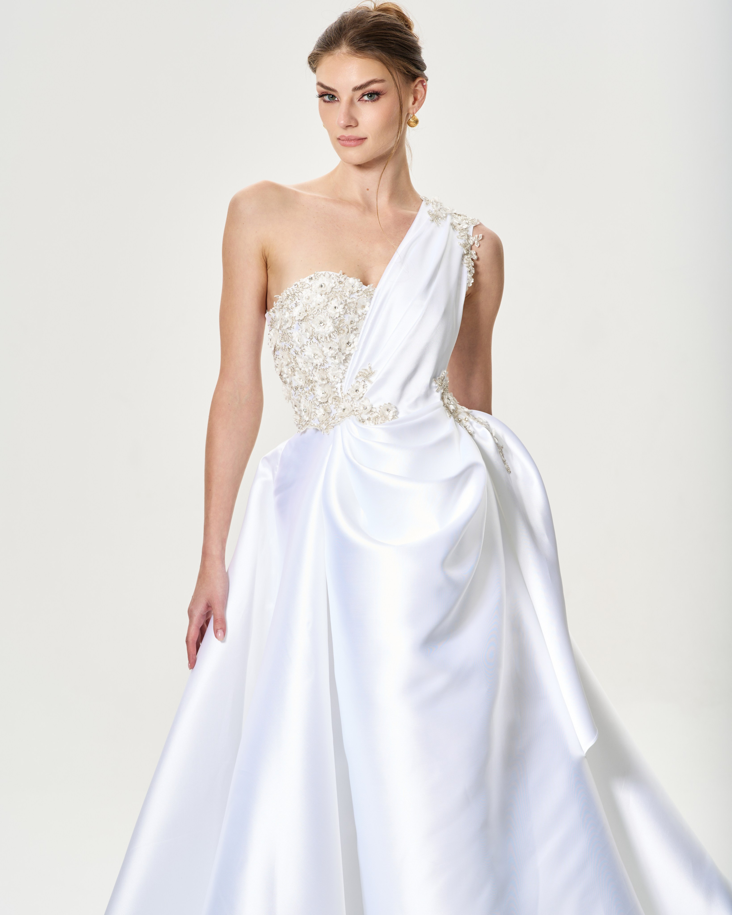 E-COMMERCE FASHION. Dubai photographer Anastasiia.dxb — portrait, fashion and brand photoshoots. Professional photographer for personal and commercial projects