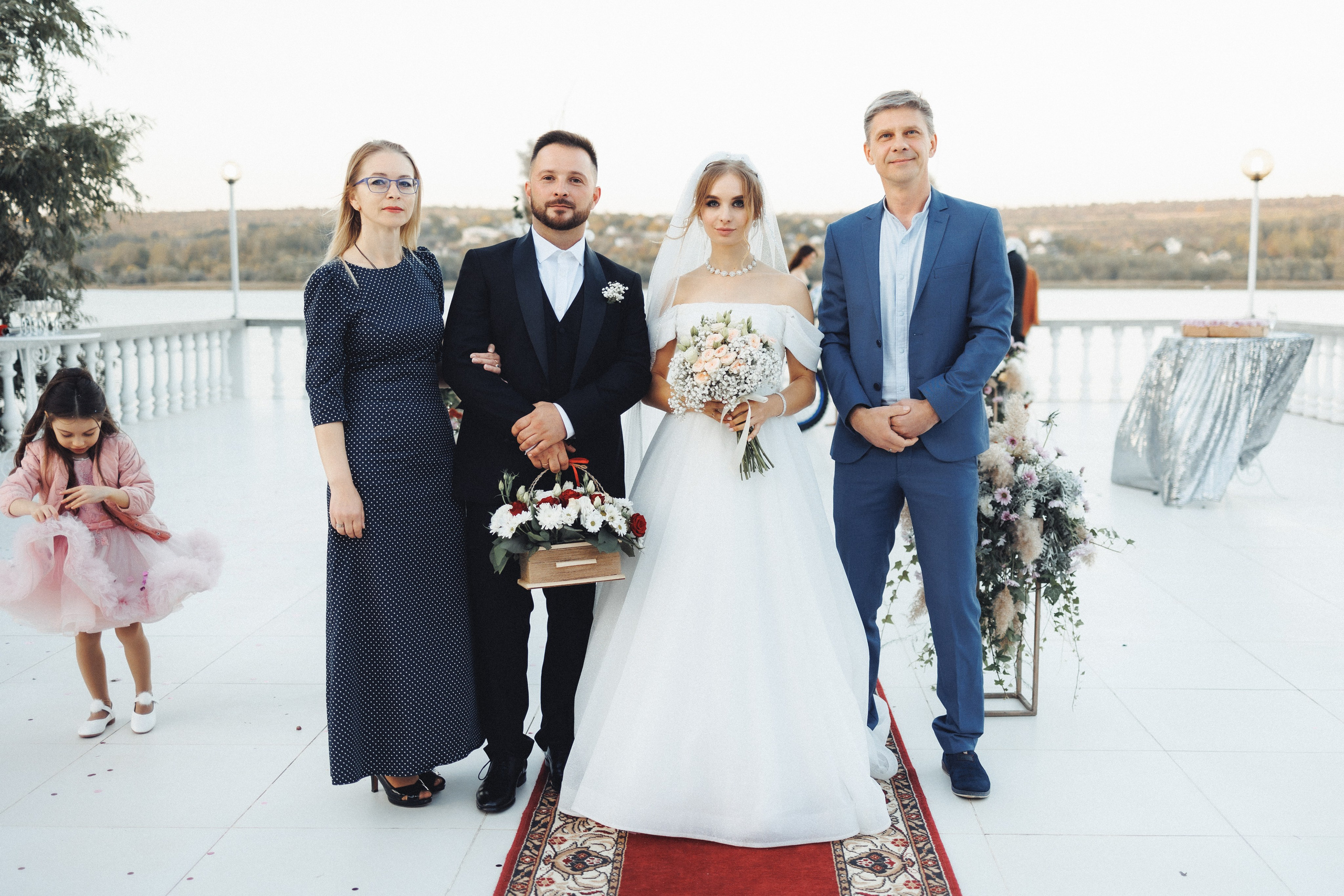 X & S. Fotograful evenimentului tău