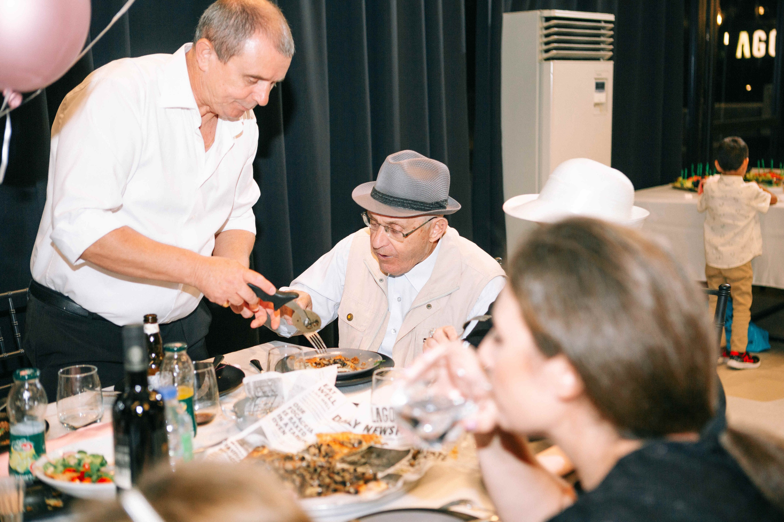 PARTY WITH FRIENDS. Https://shi-photo.com/