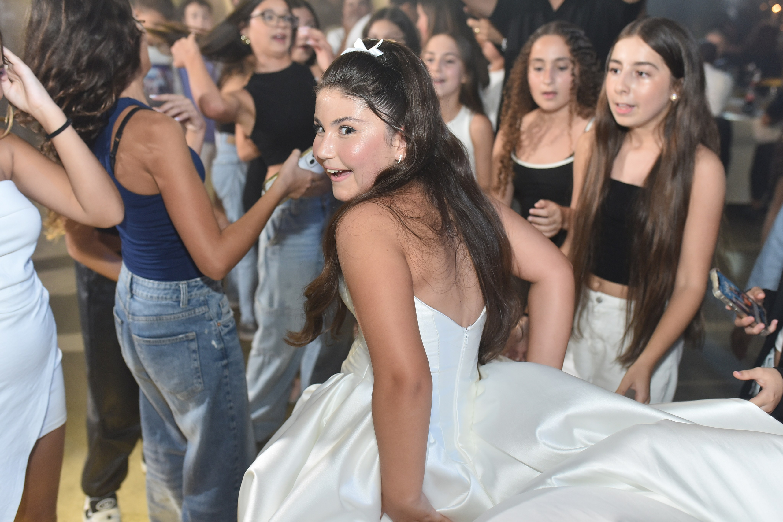 Bat Mitzvah Evelin. Wedding and events photographers Studio Shalom