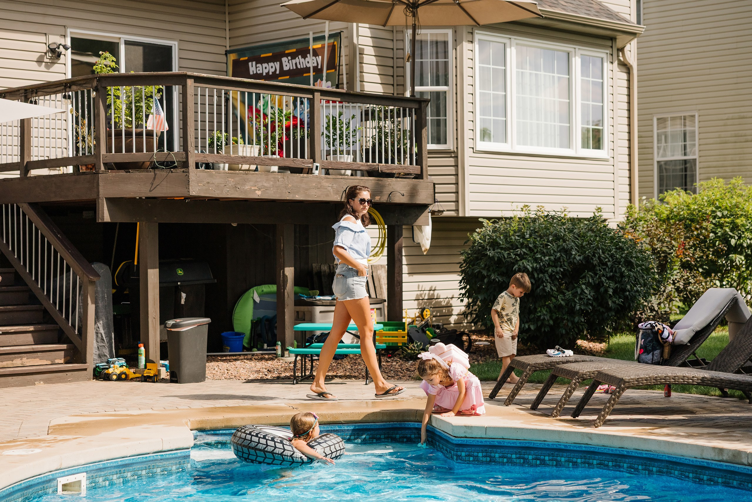 Birthday Party. Wedding family event photographer in Chicago Nick Yushevich