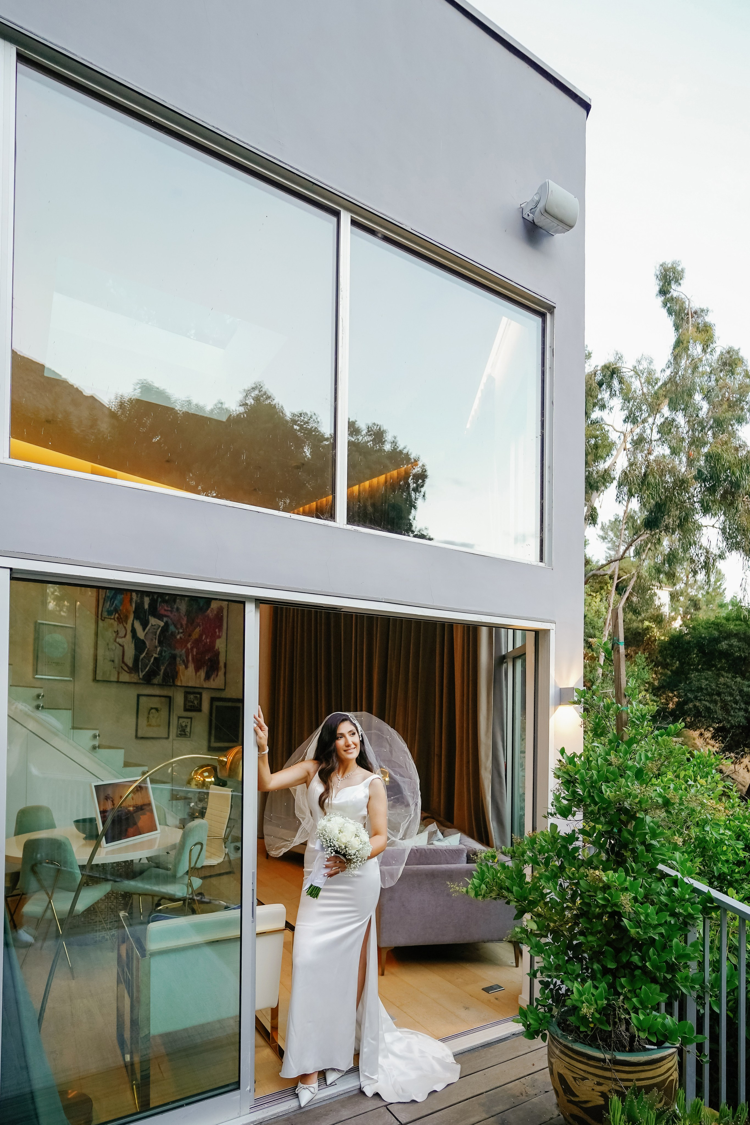 Wedding at the Hollywood Sign Venue, Los Angeles, California. Wedding Photography & Videography Team in California, Los Angeles, San Francisco, San Diego and Travel