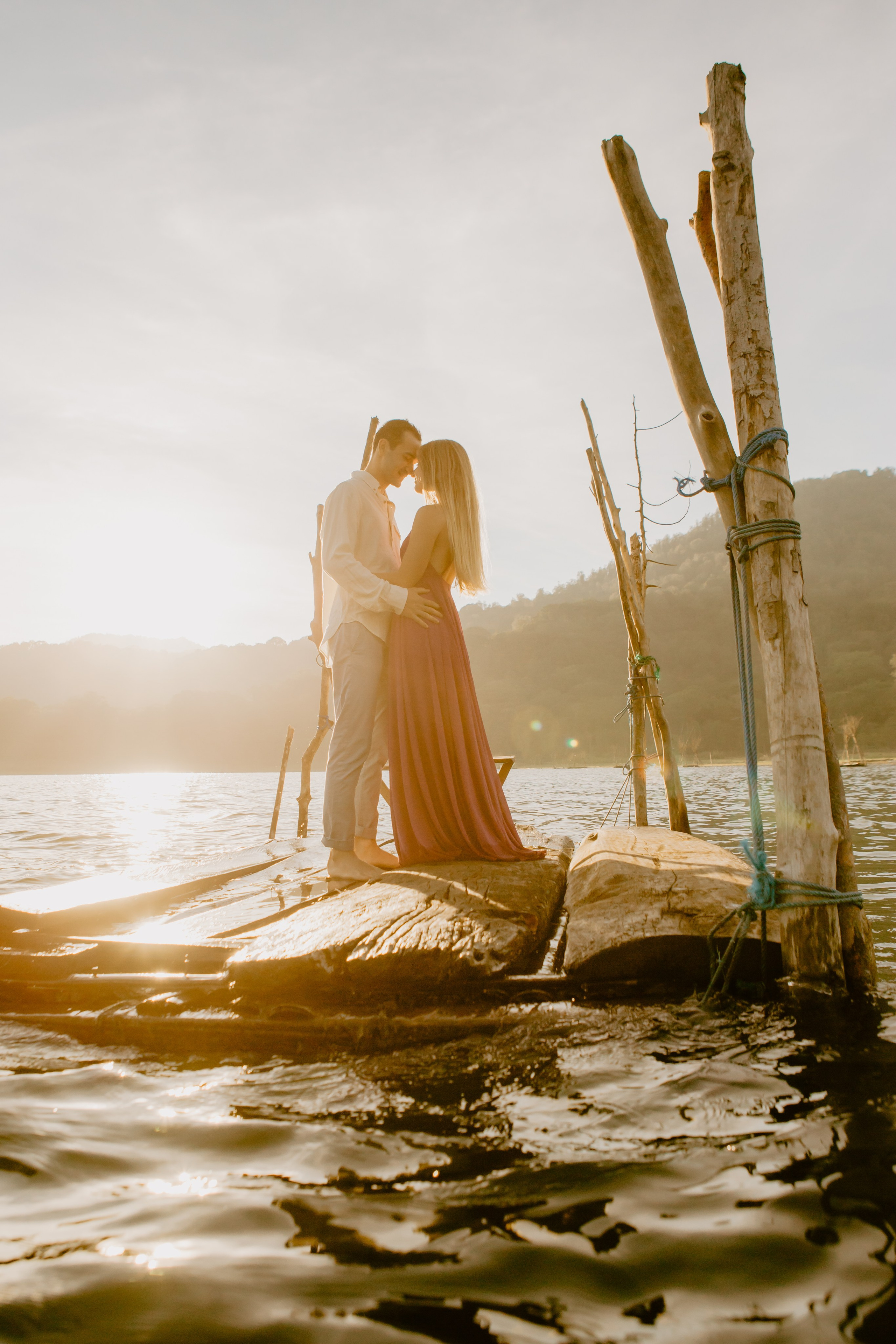 Honeymoon photo shoot in Bali. Female Photographer in Bali