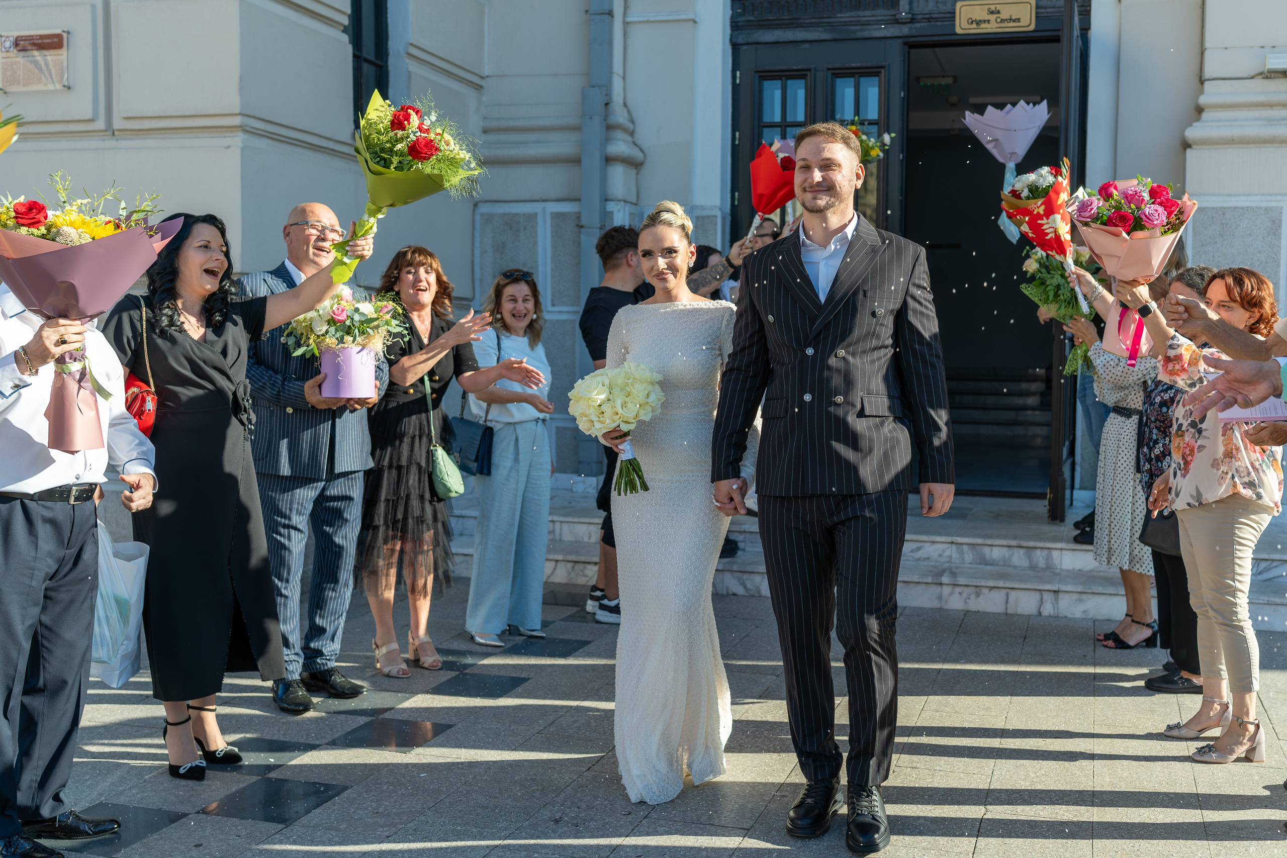 Cununia civilă a lui Tudor și Mădălina – eleganță, emoție și lumină. Event, portrait, and lifestyle photographer