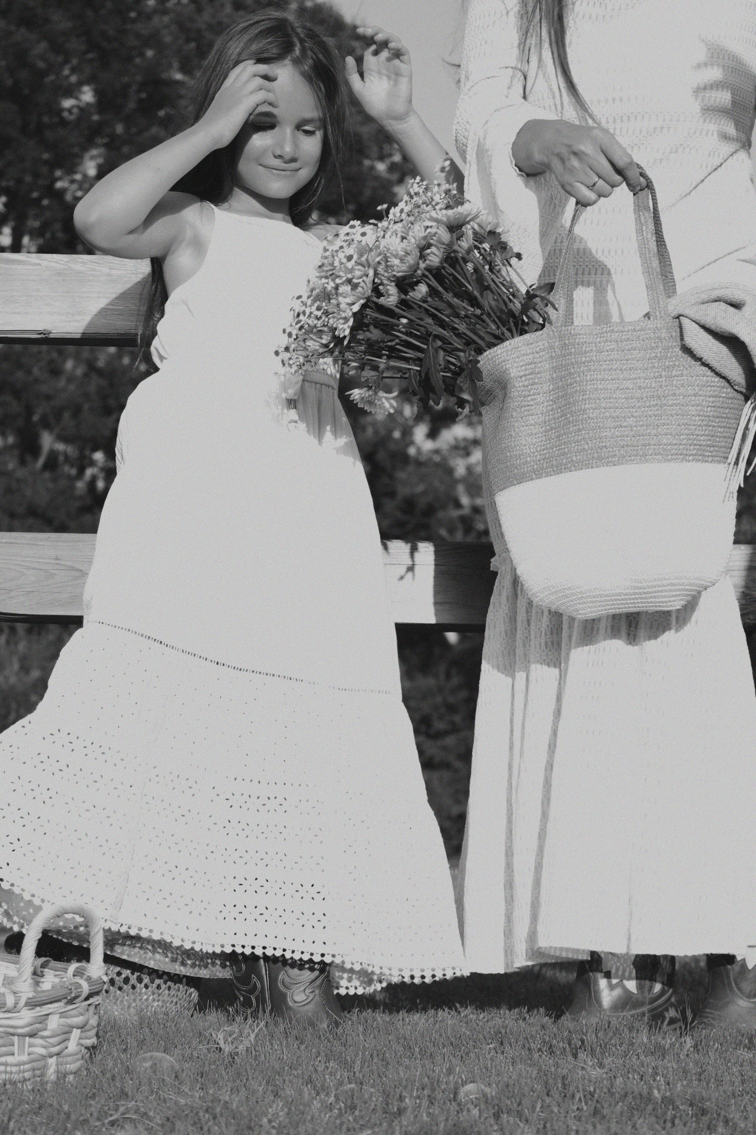 Texas Countryside Family Photoshoot in Cowboy Style. Lana Petrychenko — Portrait & Family Photographer. Valencia, Spain