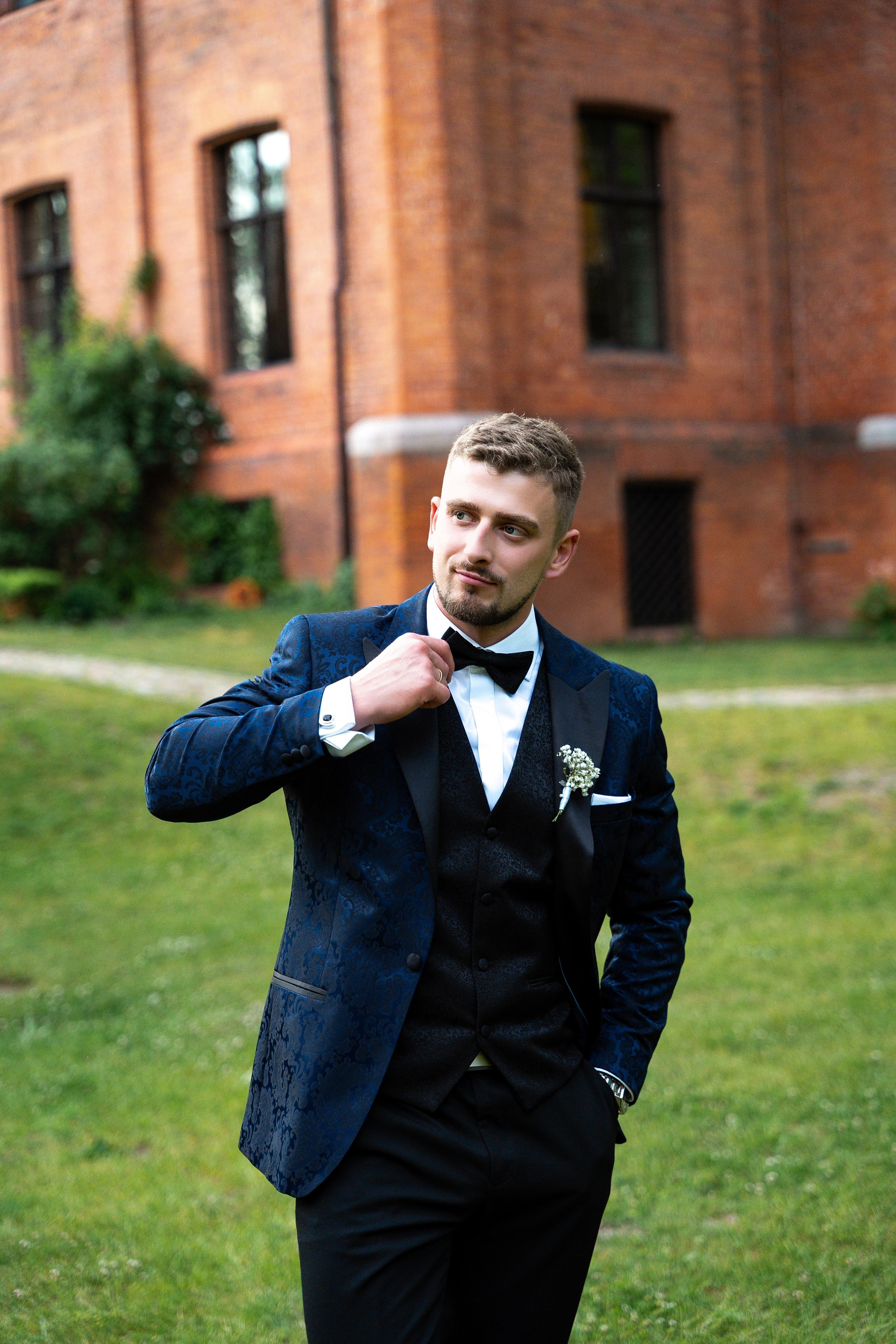 E&N: Zamek w Rzucewie. SL Wedding Photo — Editorial, Elegant & Timeless Wedding Photography in Poland and Across Europe