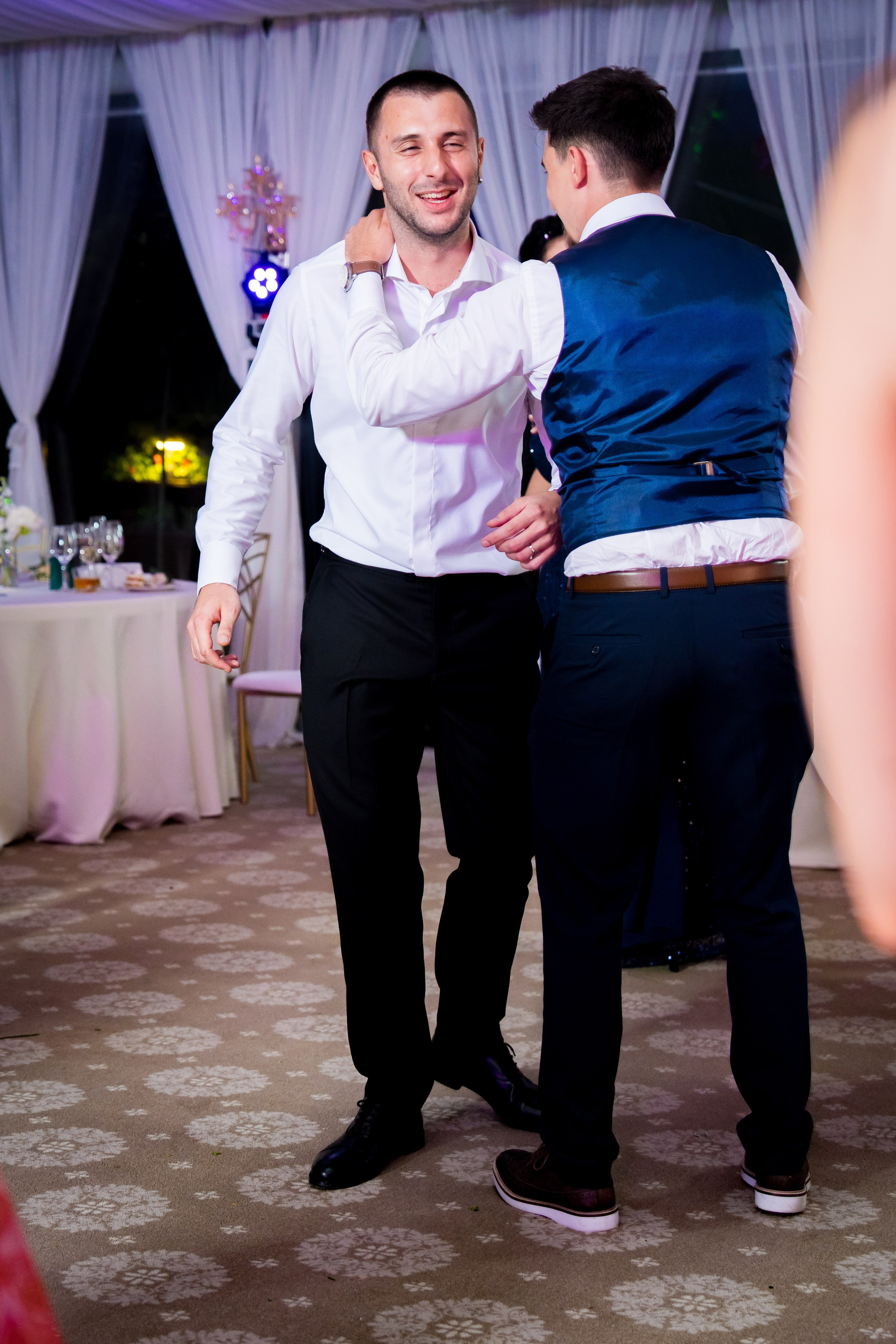 PARTY. Gabriel Florea — Fotograf nuntă București