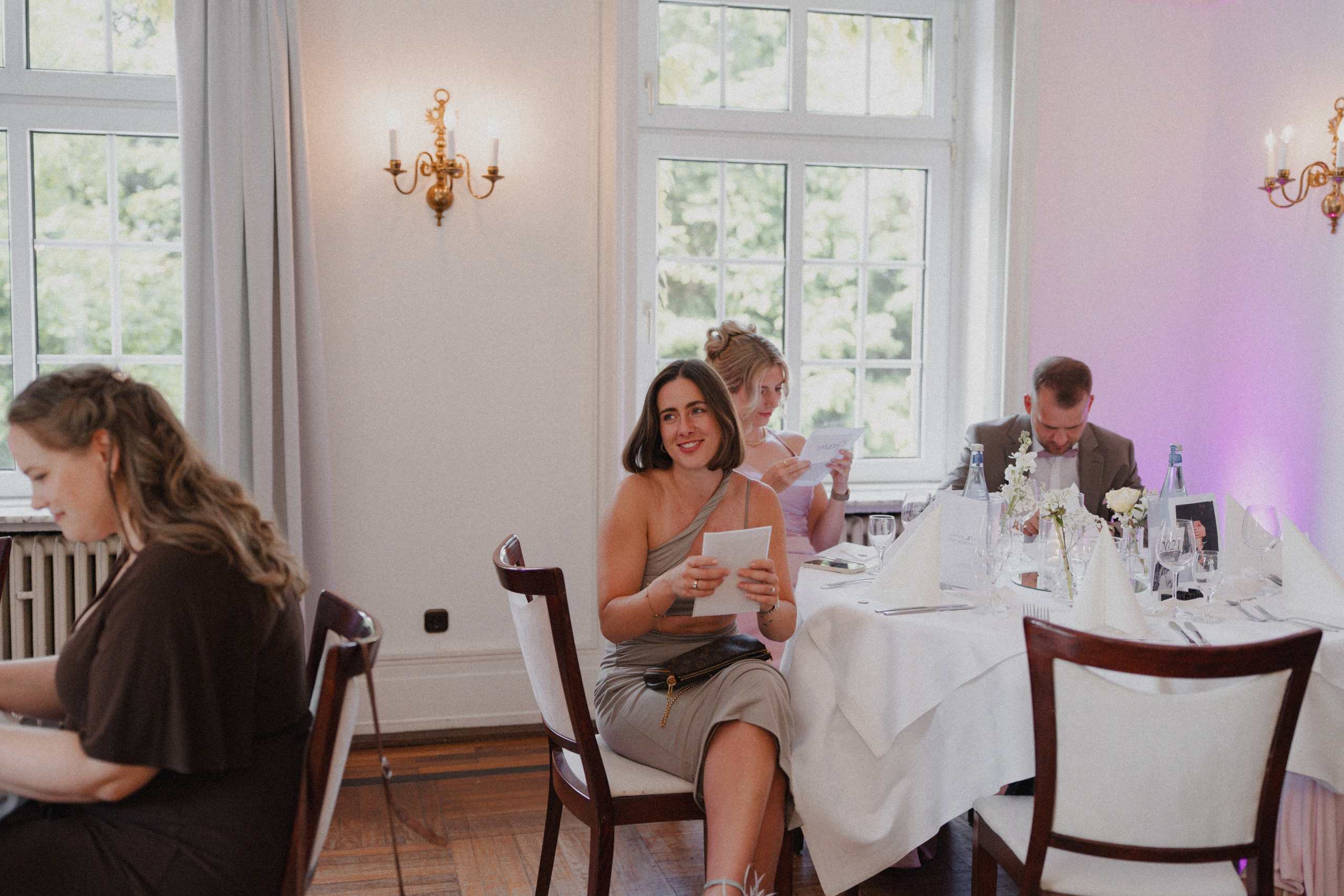 Jessica & Felix I Gesellschaft Harmonie Bochum. Hochzeitsfotografin Bochum | Halyna Reiche Fotografie NRW