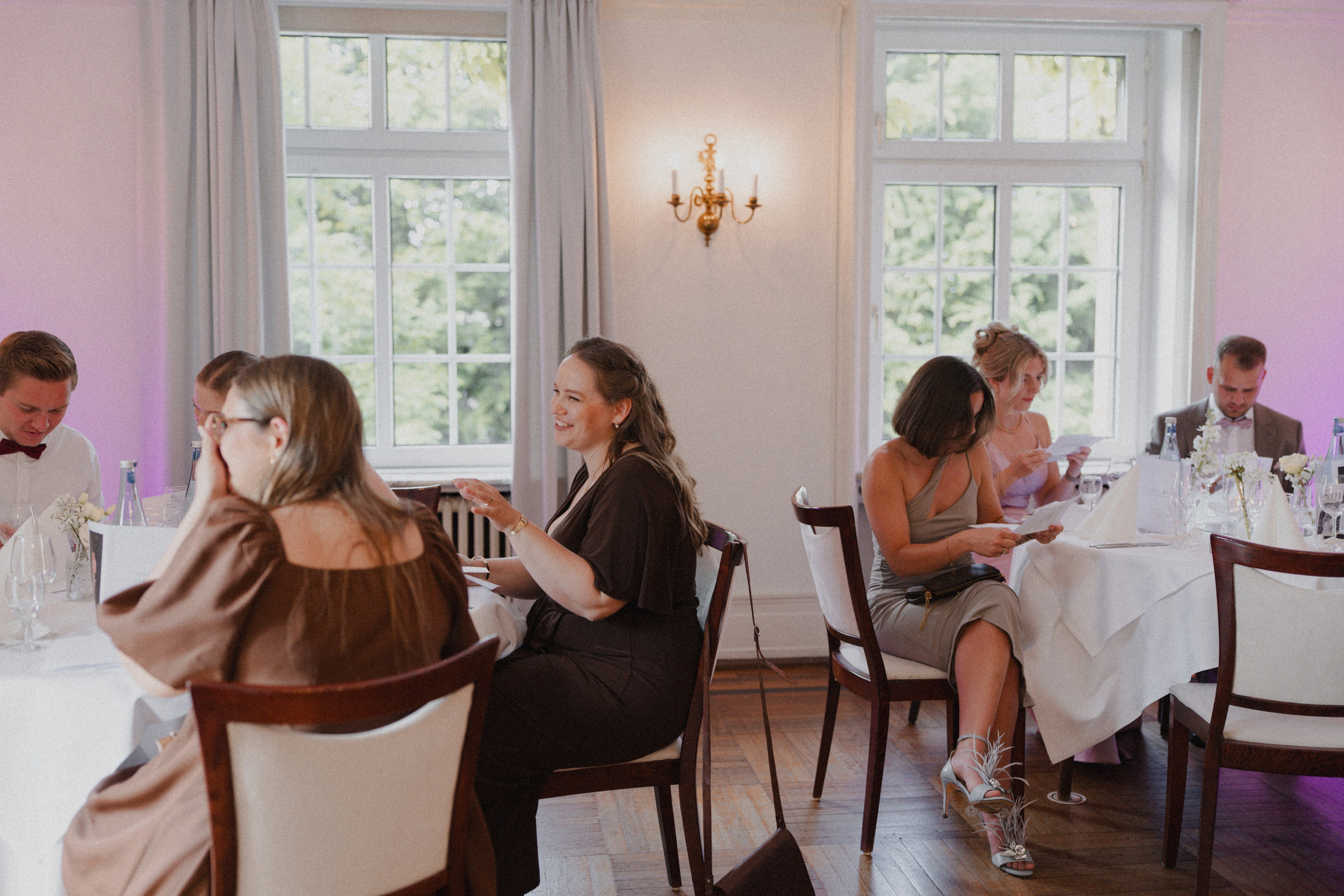 Jessica & Felix I Gesellschaft Harmonie Bochum. Hochzeitsfotografin Bochum | Halyna Reiche Fotografie NRW
