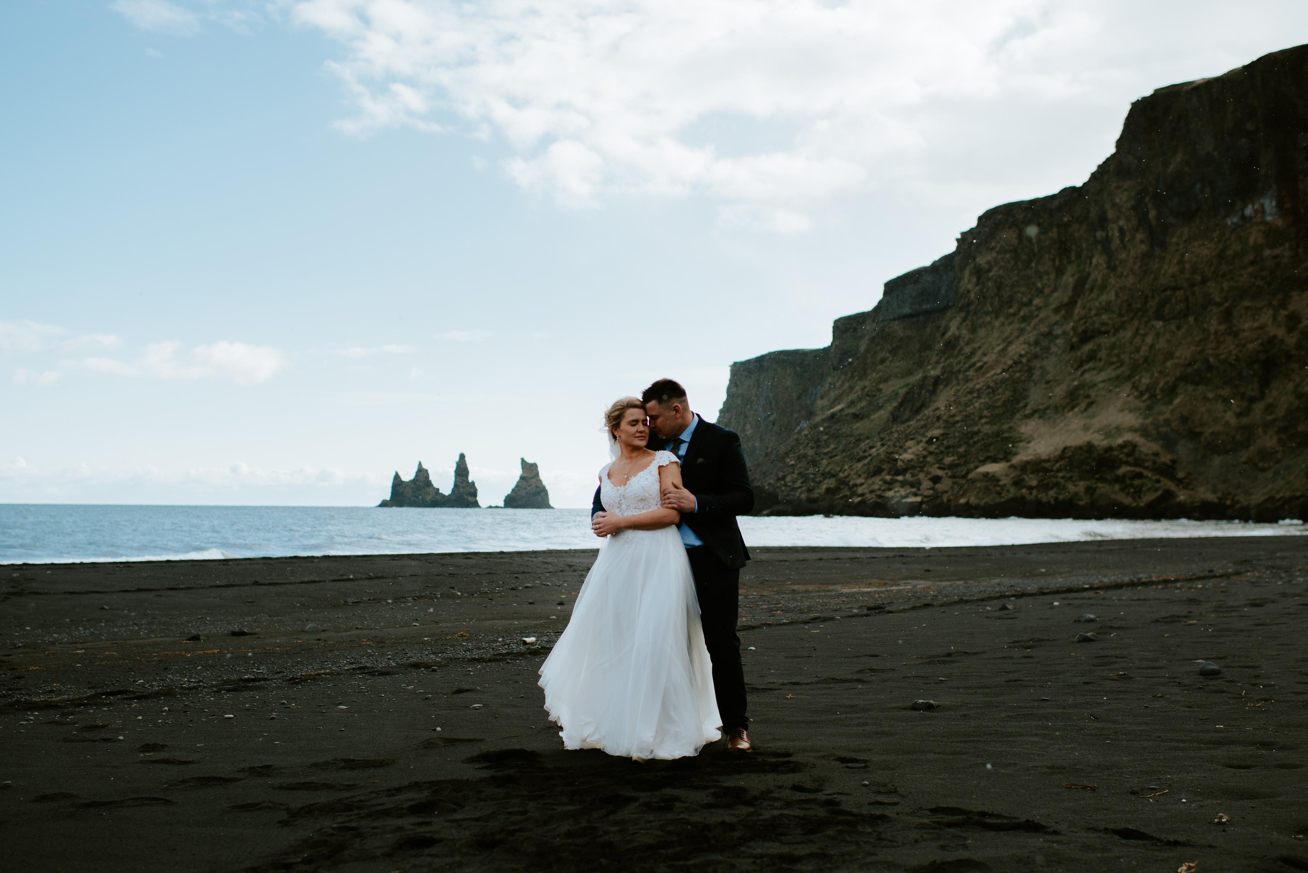 Sylwia and Piotr. Michalina Dzianach Wedding Photographer Iceland