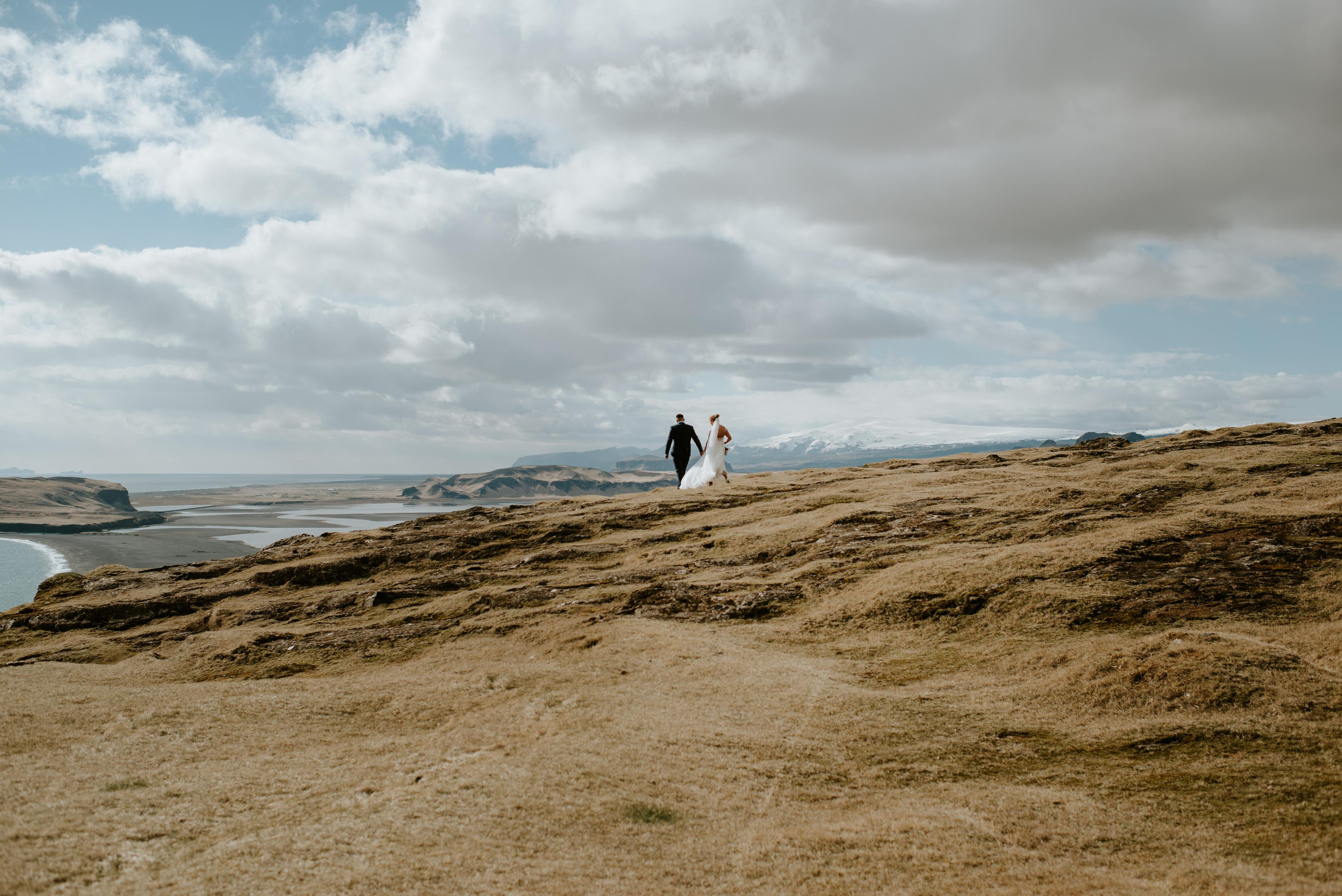 Sylwia and Piotr. Michalina Dzianach Wedding Photographer Iceland