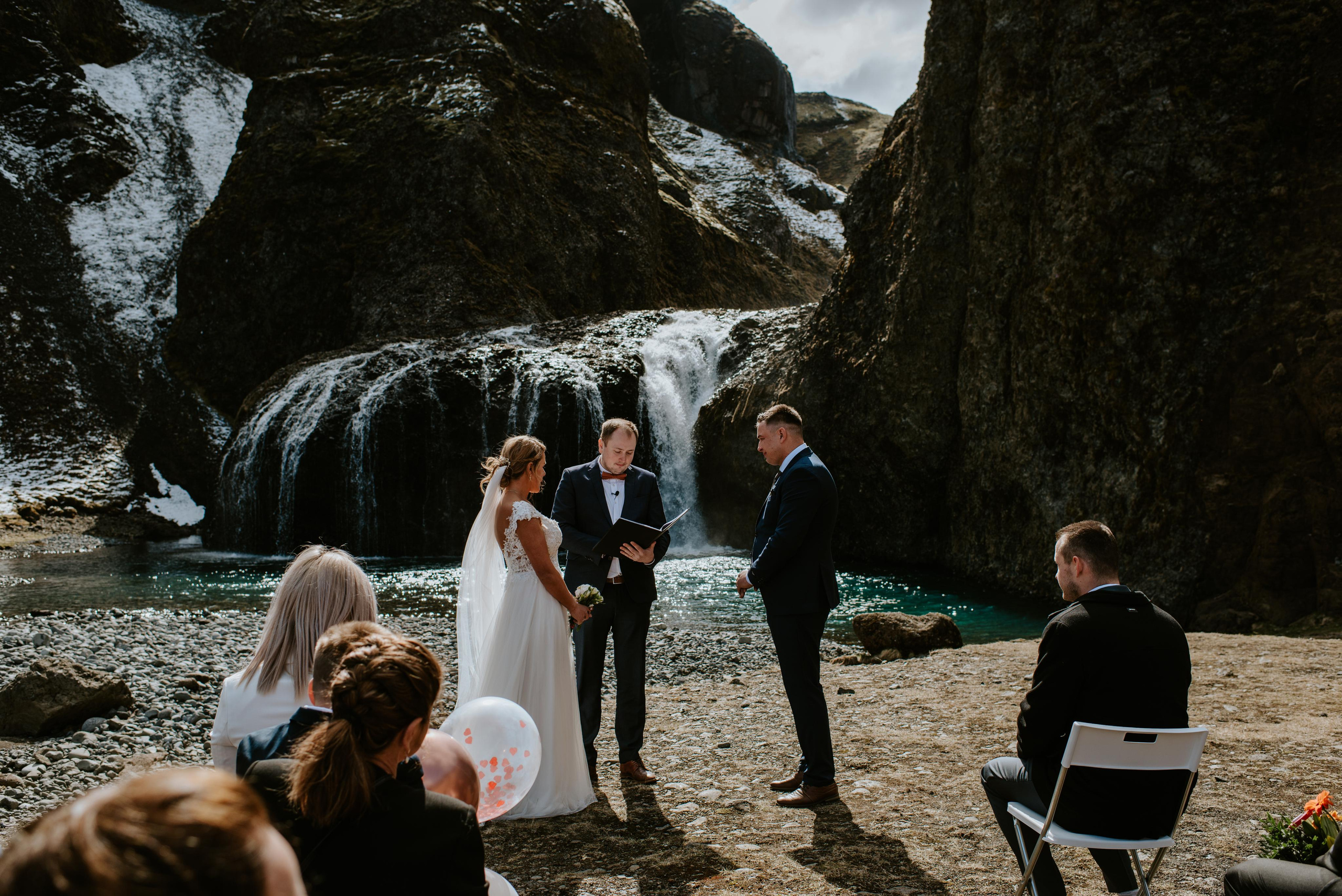Sylwia and Piotr. Michalina Dzianach Wedding Photographer Iceland