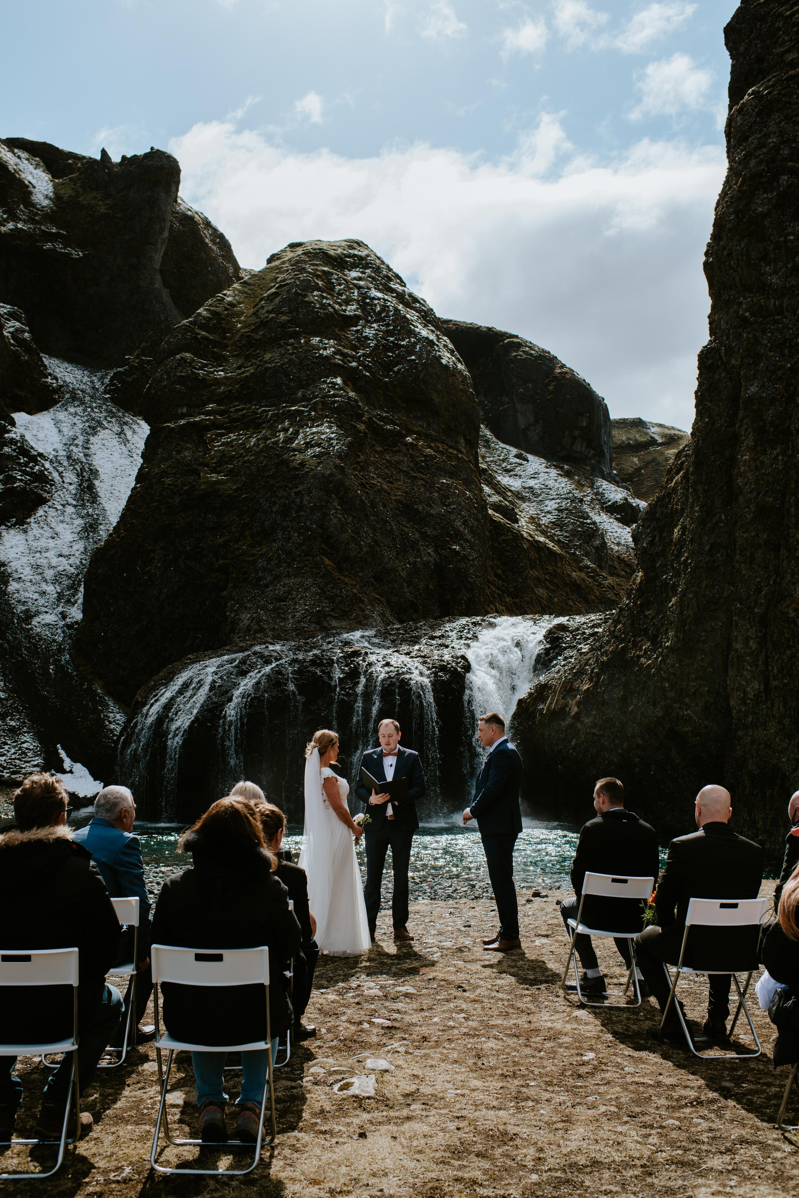Sylwia and Piotr. Michalina Dzianach Wedding Photographer Iceland