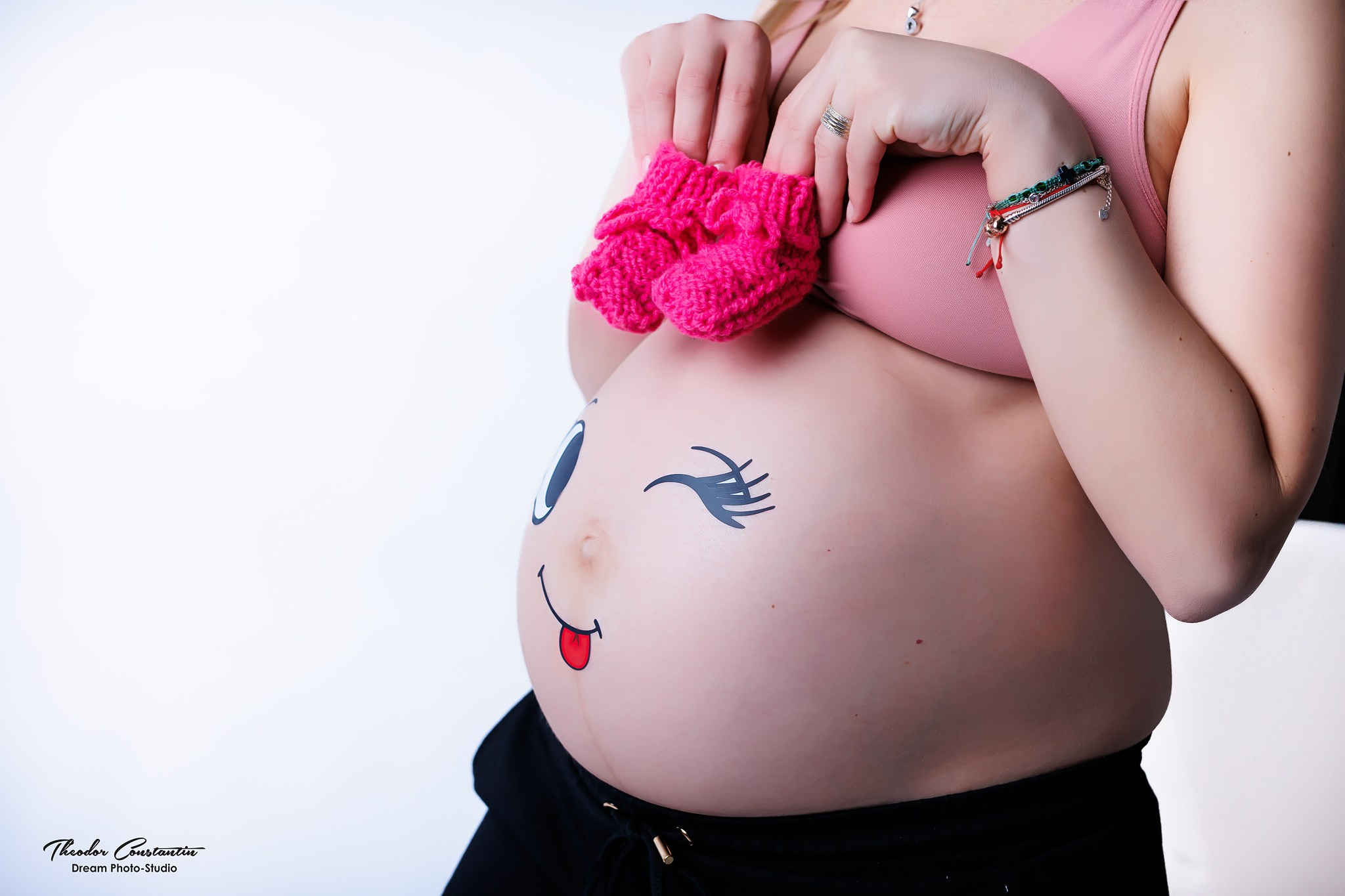 Studio. Dream Studio Galați – ședințe foto profesionale pentru familie, portrete și evenimente