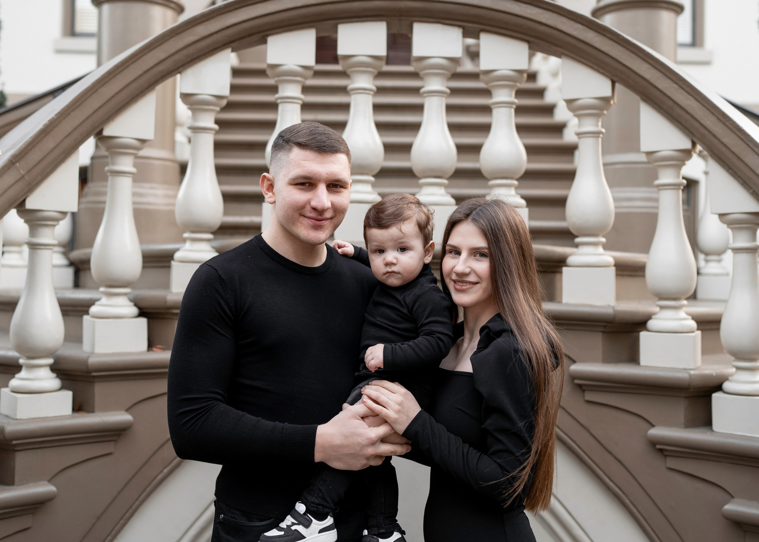 Artem, Nadia & Elisha. Family photographer in Sacramento | Sofia Pavenko