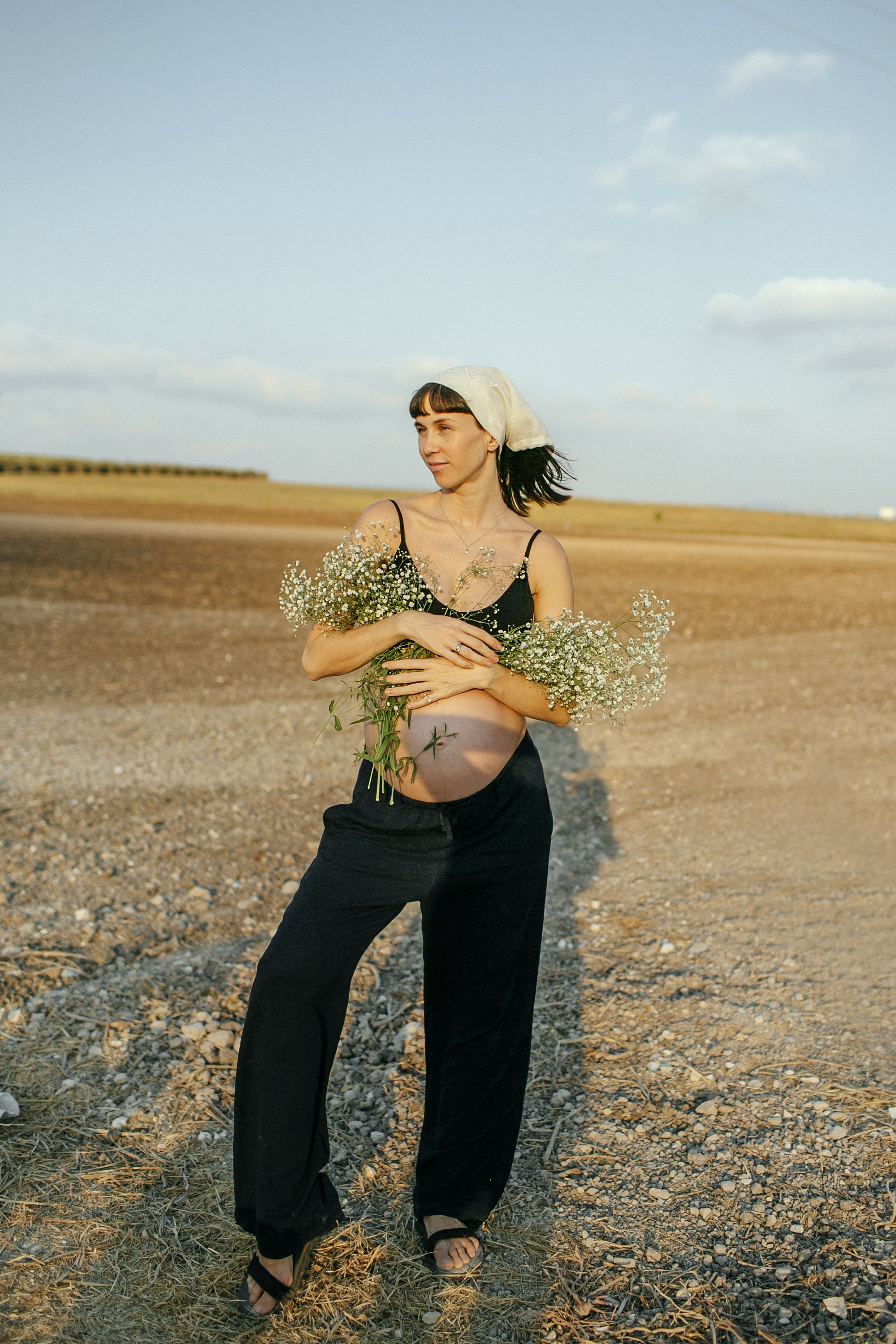 Kiryat Tivon field. Family photographer in Israel