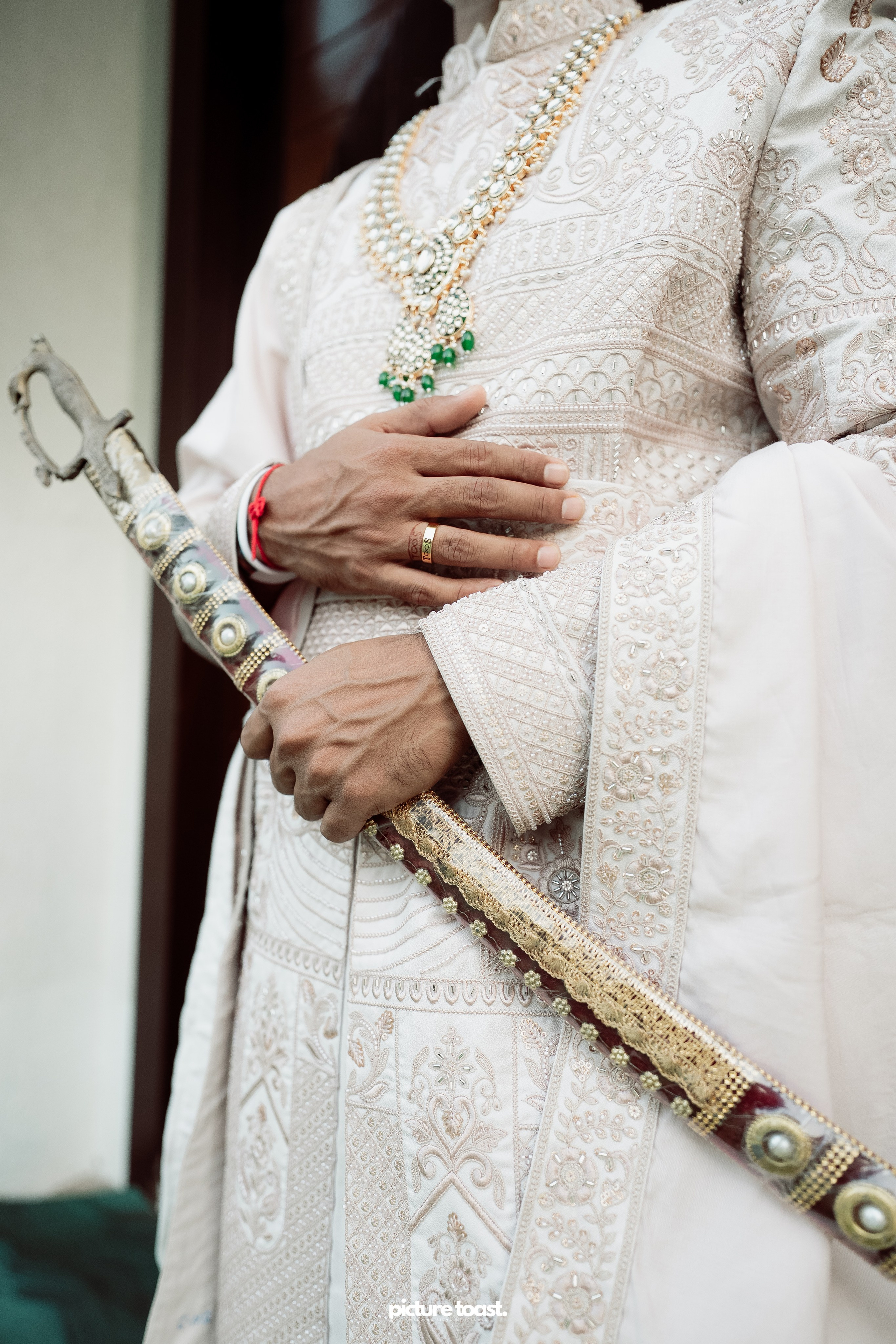 Gujarathi Wedding! Ft. Sahil & Thanima. Fine art Wedding Photographers in India & Canada