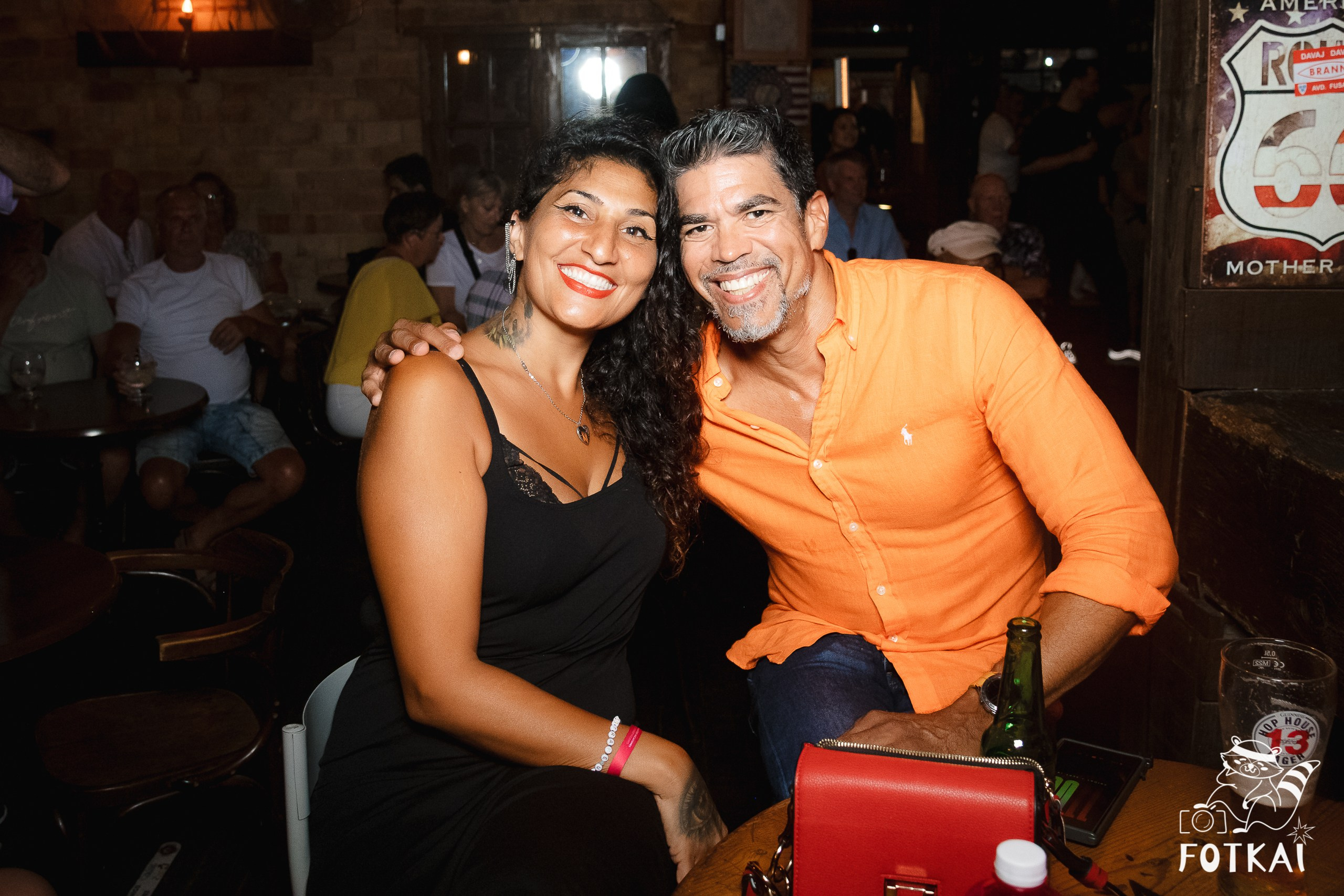 El Paso Rock Bar Torrevieja: Reportaje fotográfico 19.09.25 | FOTKAI