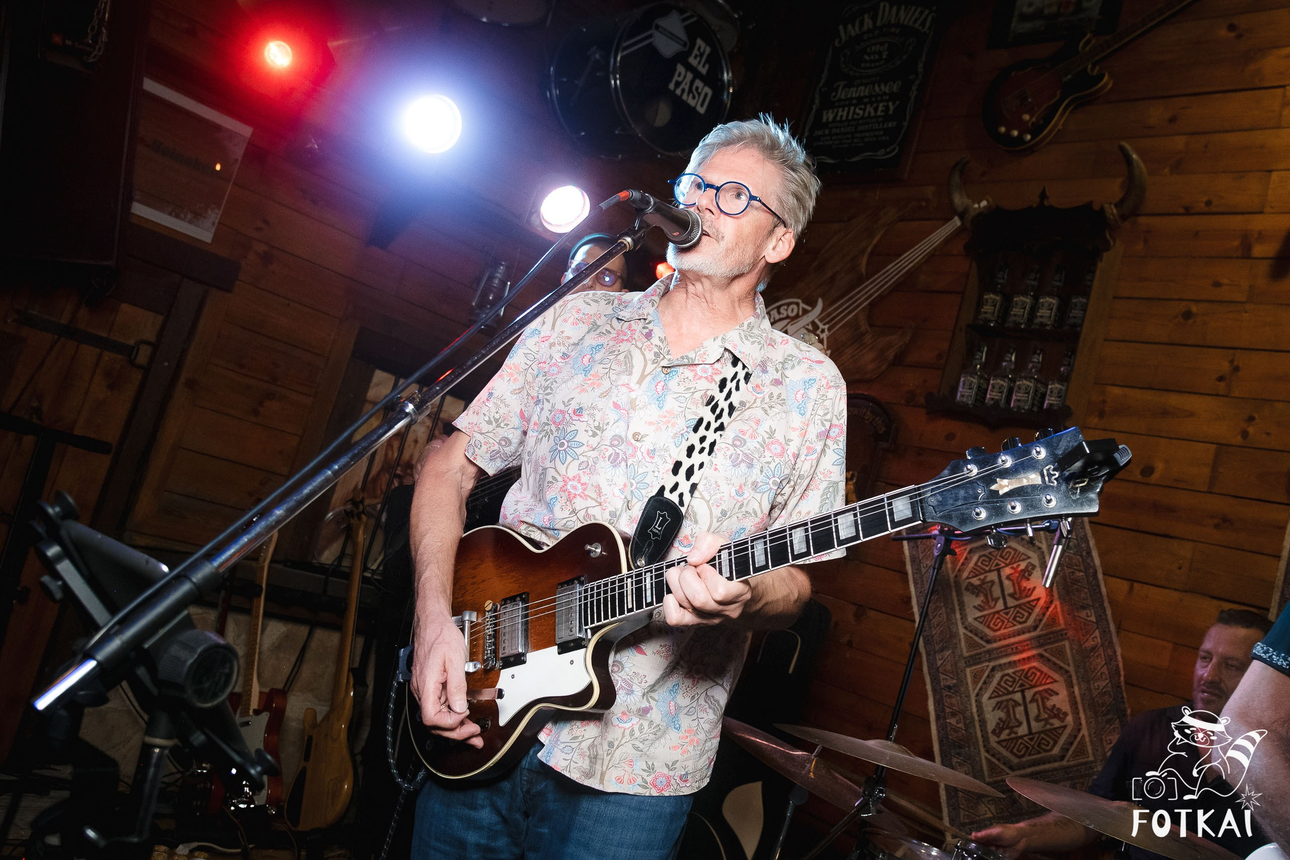 El Paso Rock Bar Torrevieja: Reportaje fotográfico 03.10.25 | FOTKAI