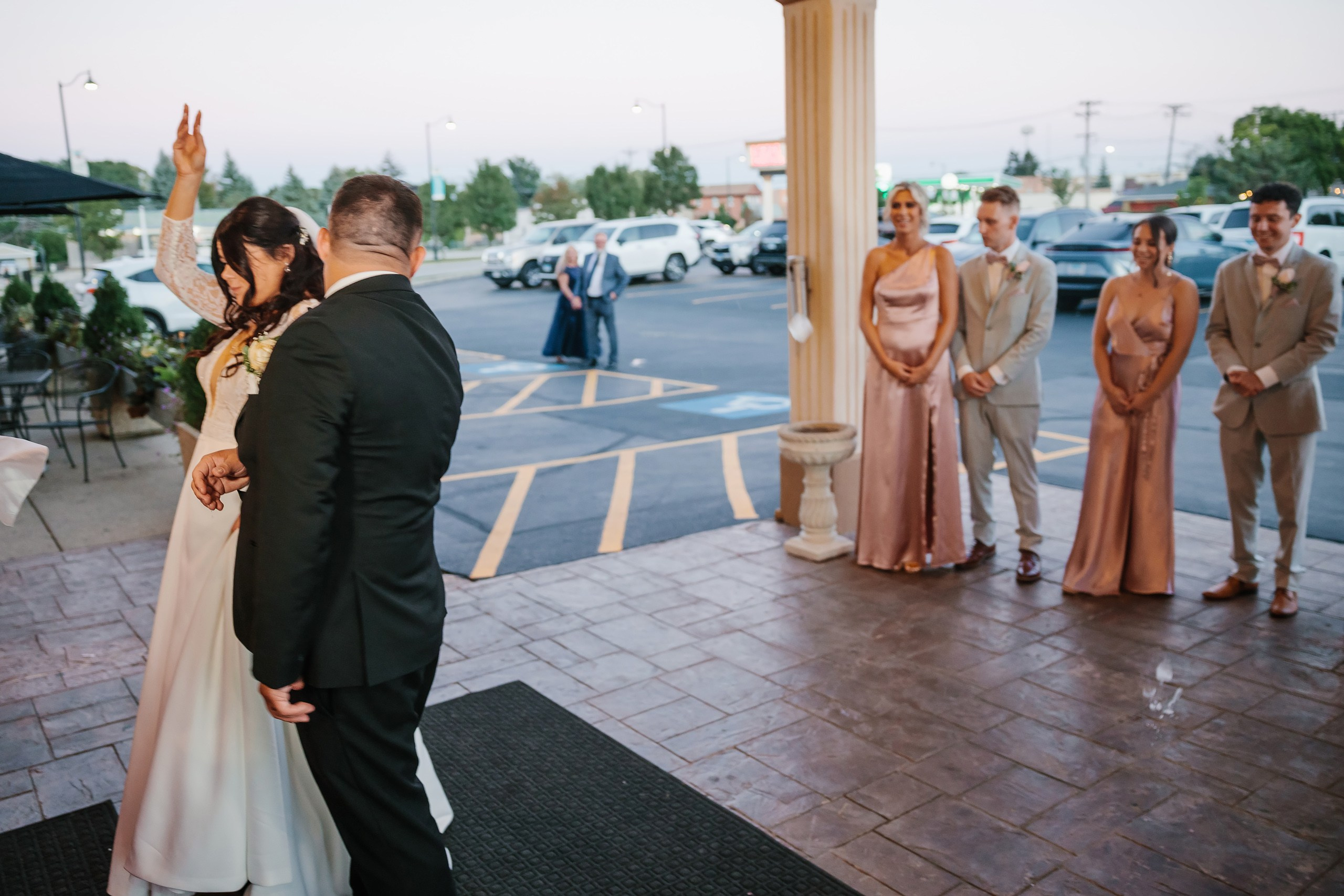 31.08.2024 Wedding. Wedding family event photographer in Chicago Nick Yushevich