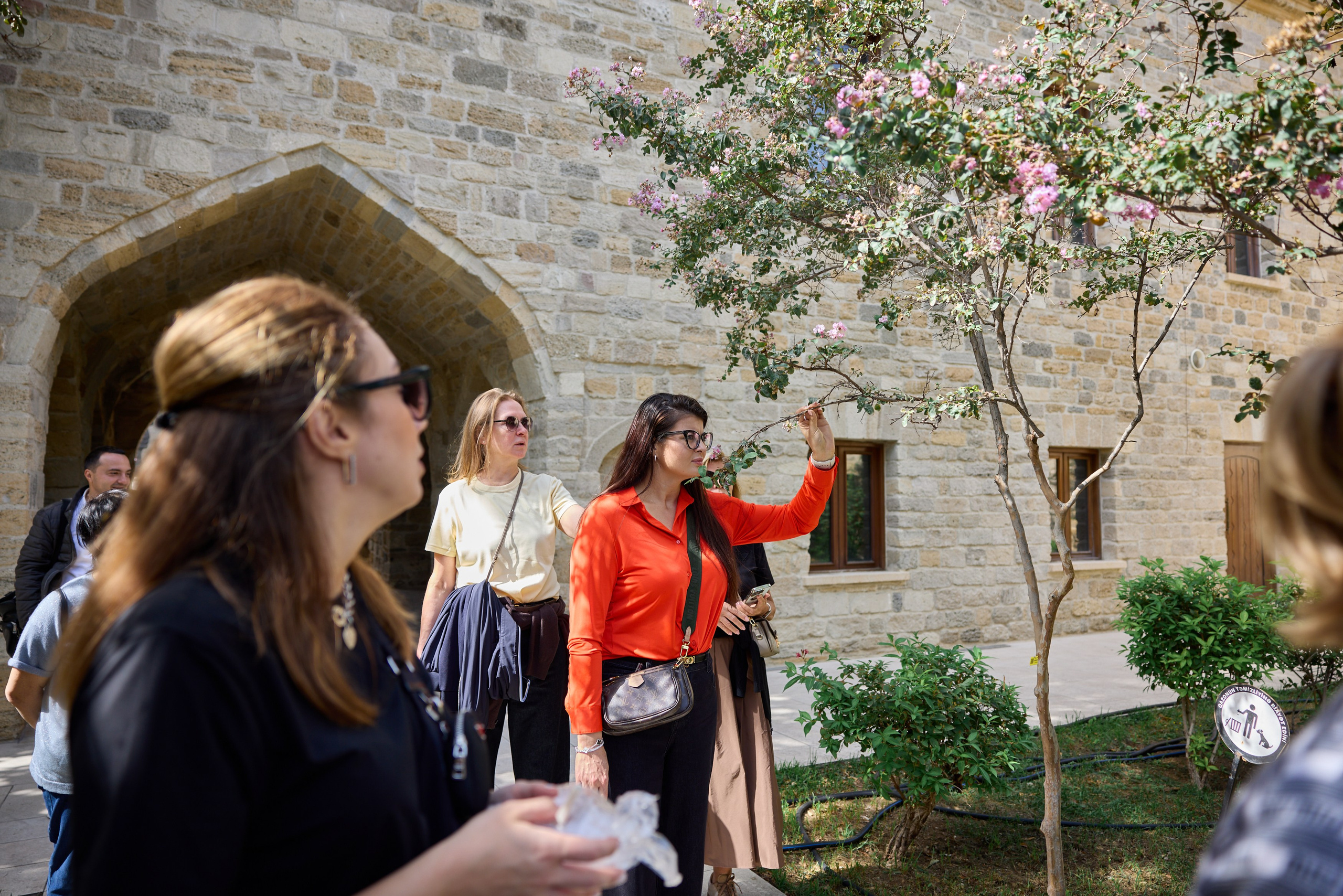 Экскурсия по Баку. День 2. Photographer in Baku Kamran Enceladus