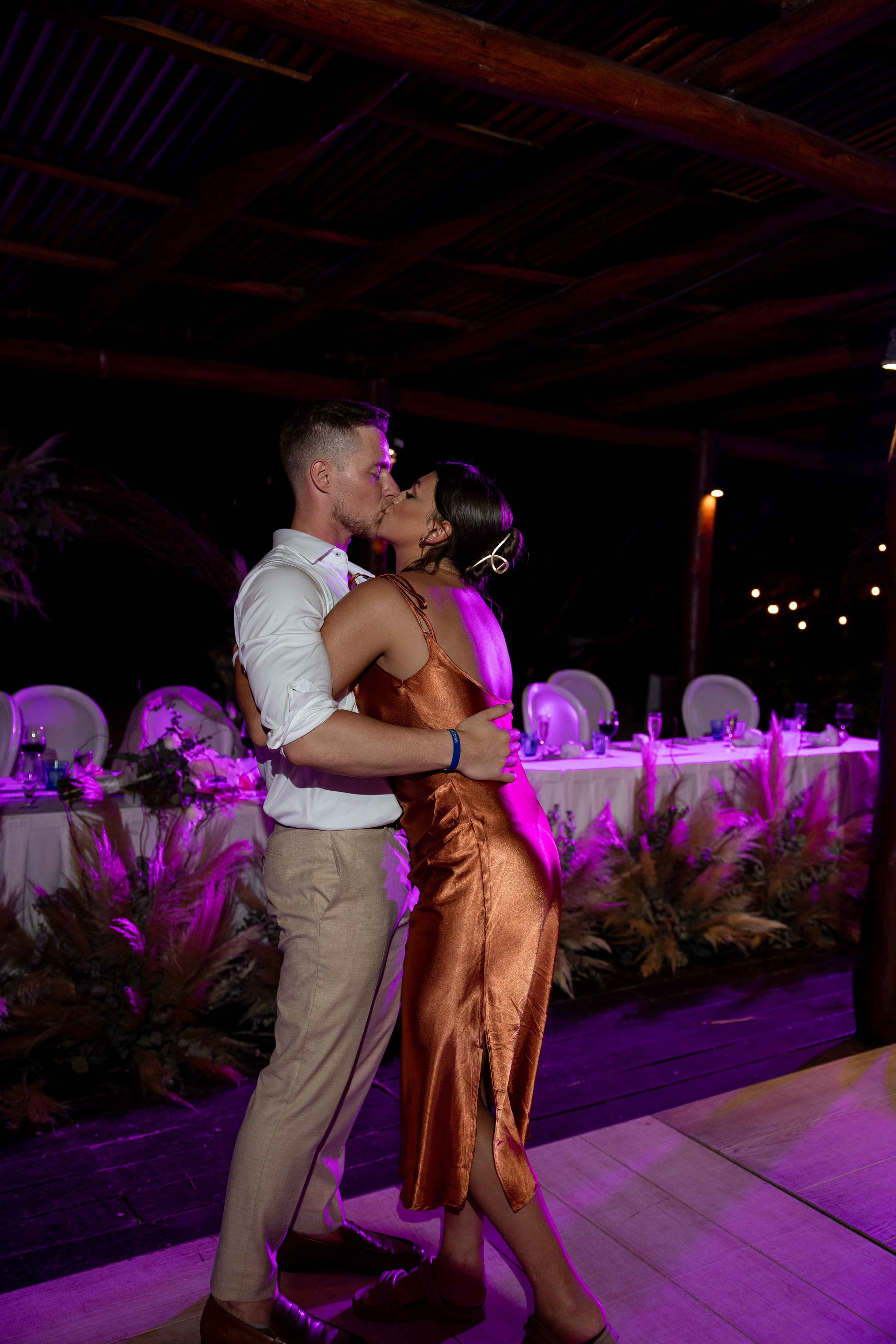 Martin&Tamara (Mexico). Wedding Photographer in Winnipeg — Cinematic & Timeless by Vitiuk Photography