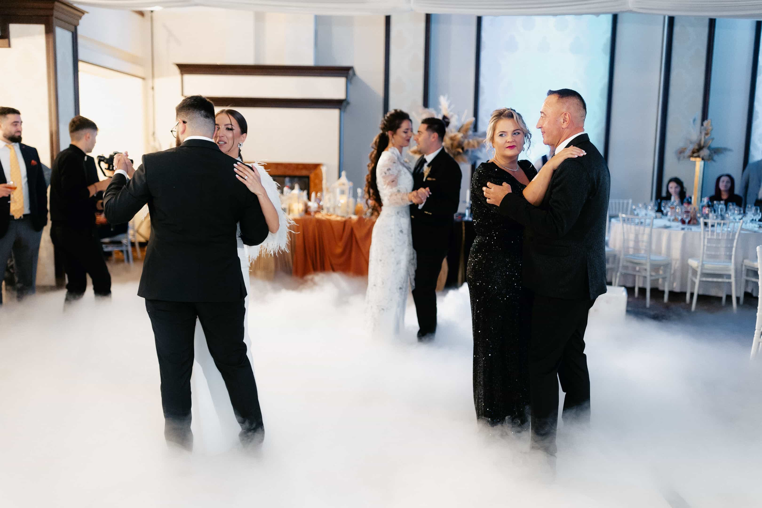 Stefanel & Elena. MovieFrames.ro